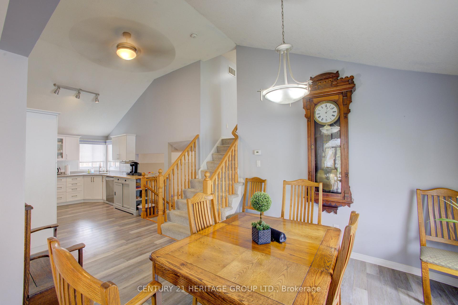 Photo 12 of 137 Queen Street, New Tecumseth, Alliston — HOMEH