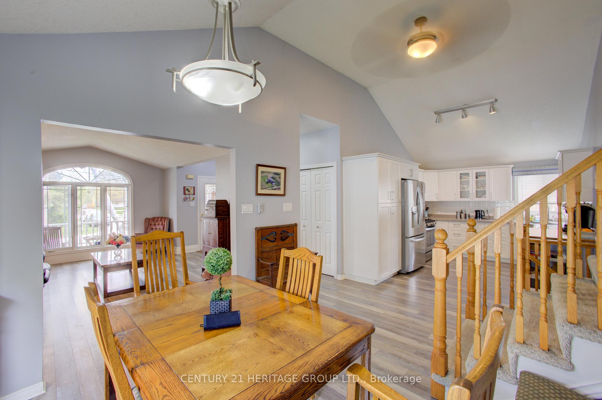 Photo 13 of 137 Queen Street, New Tecumseth, Alliston — HOMEH