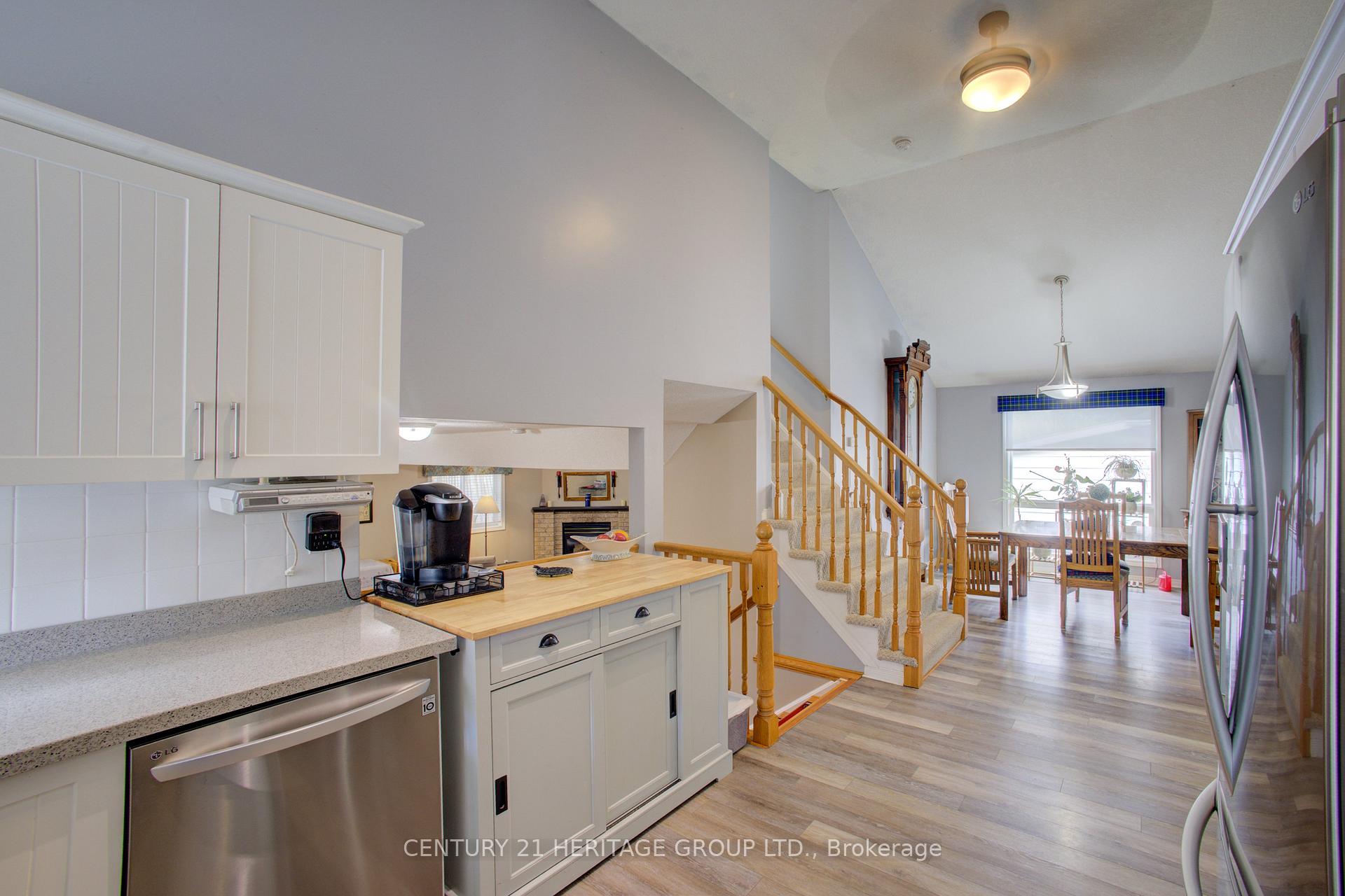 Photo 17 of 137 Queen Street, New Tecumseth, Alliston — HOMEH