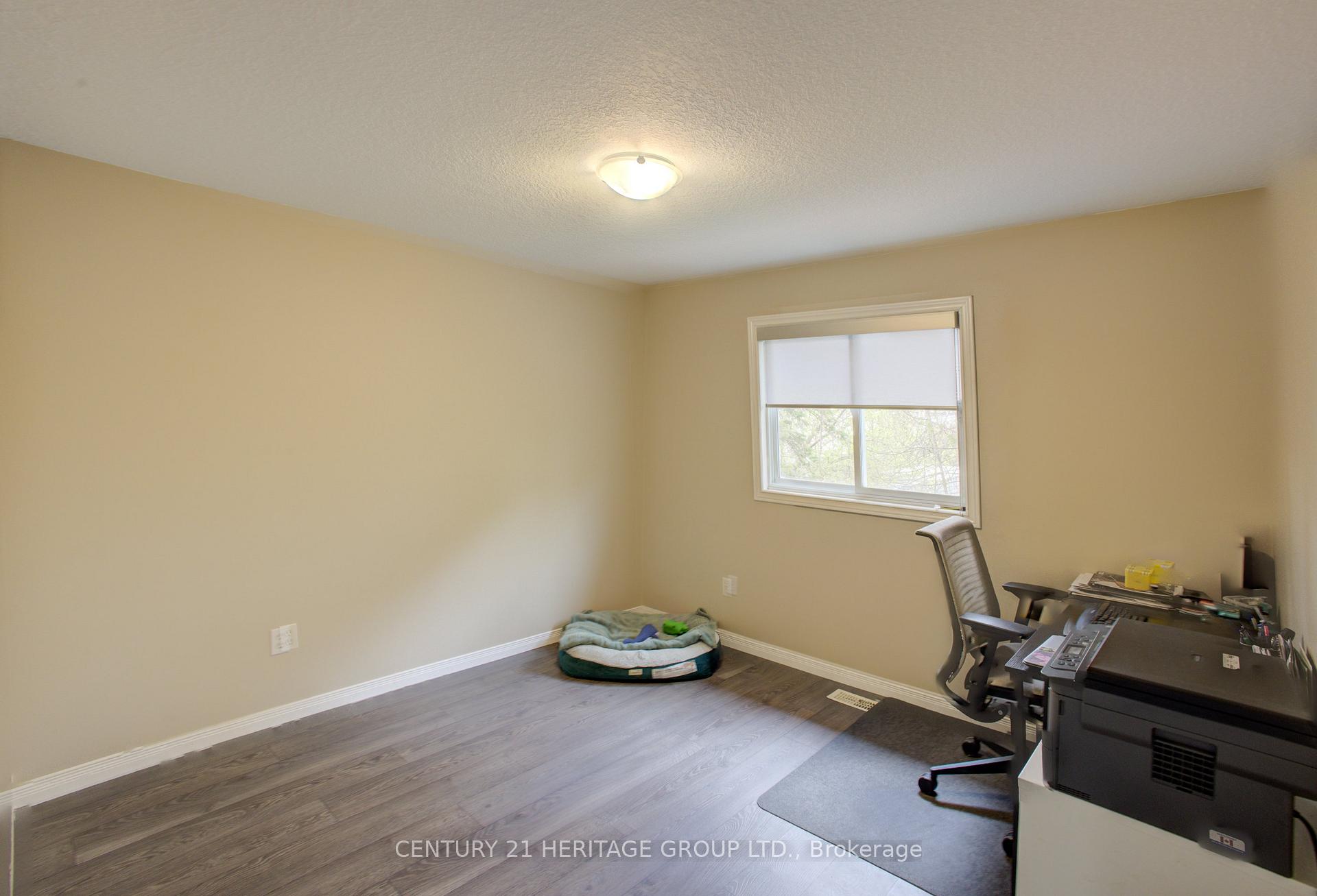 Photo 20 of 137 Queen Street, New Tecumseth, Alliston — HOMEH
