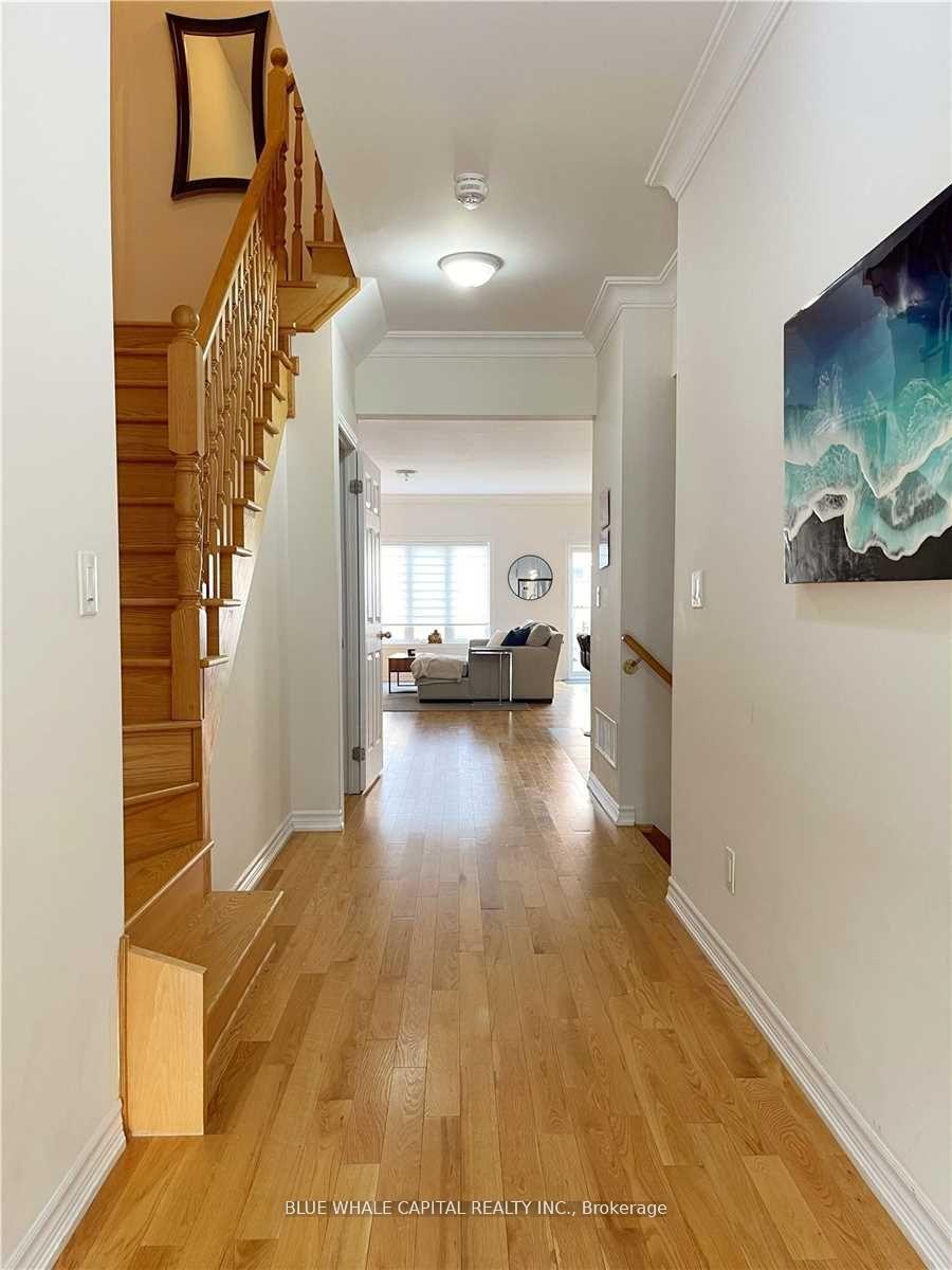 Photo 3 of 110 Ian Baron Avenue, Markham, Village Green-South Unionville — HOMEH