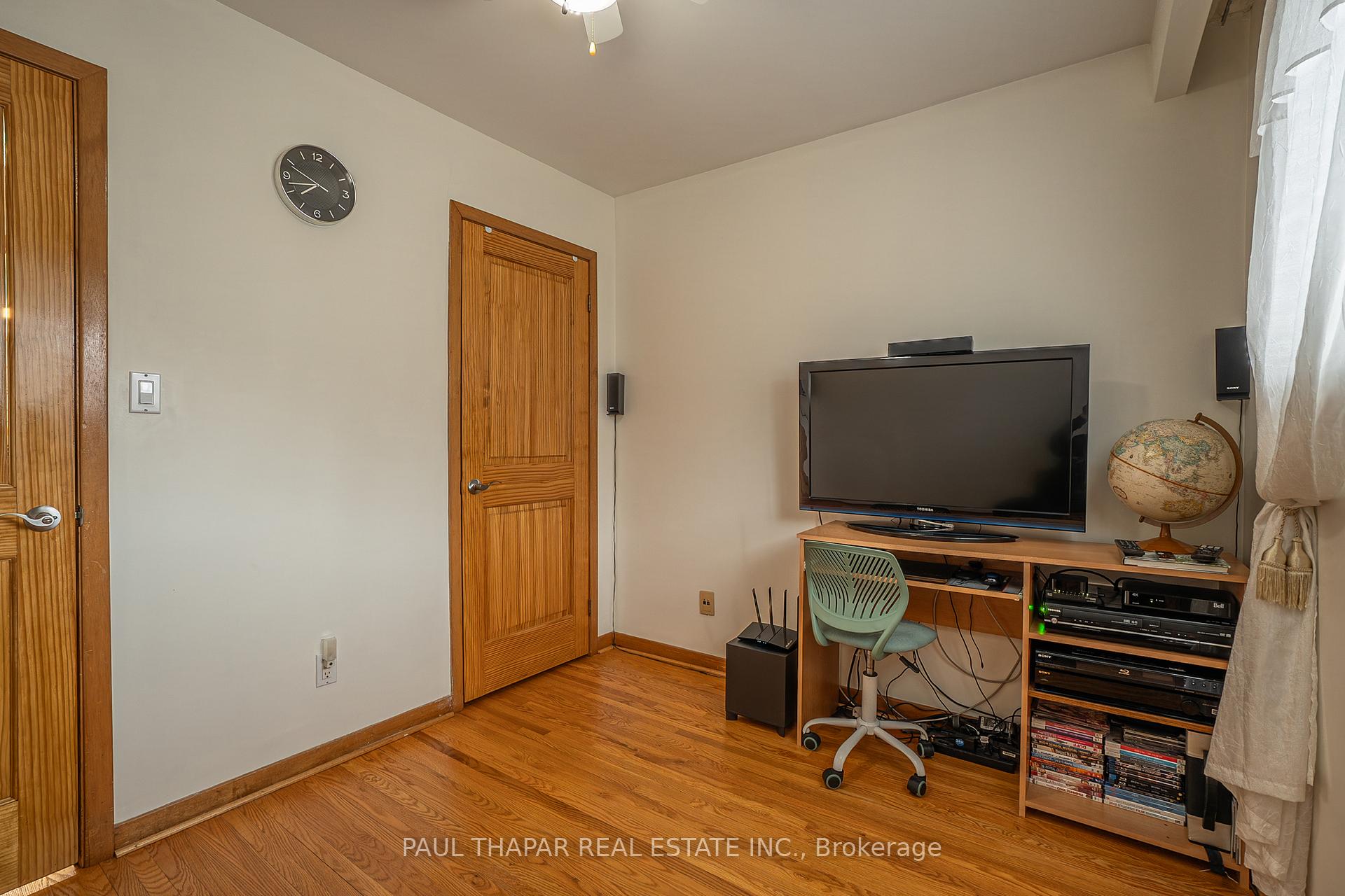 Photo 20 of 10 Castlebury Crescent, North York, Bayview Woods-Steeles — HOMEH