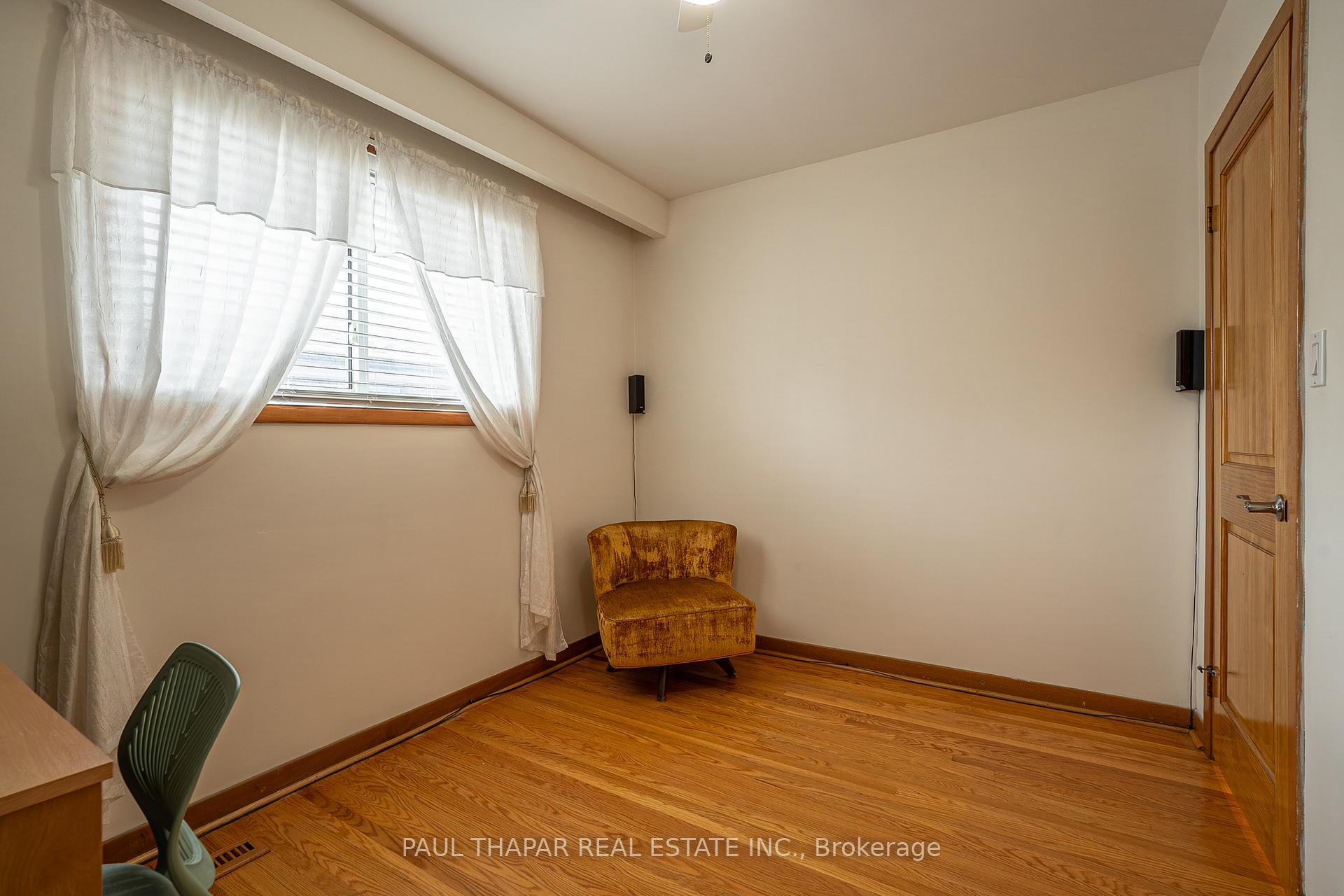 Photo 21 of 10 Castlebury Crescent, North York, Bayview Woods-Steeles — HOMEH