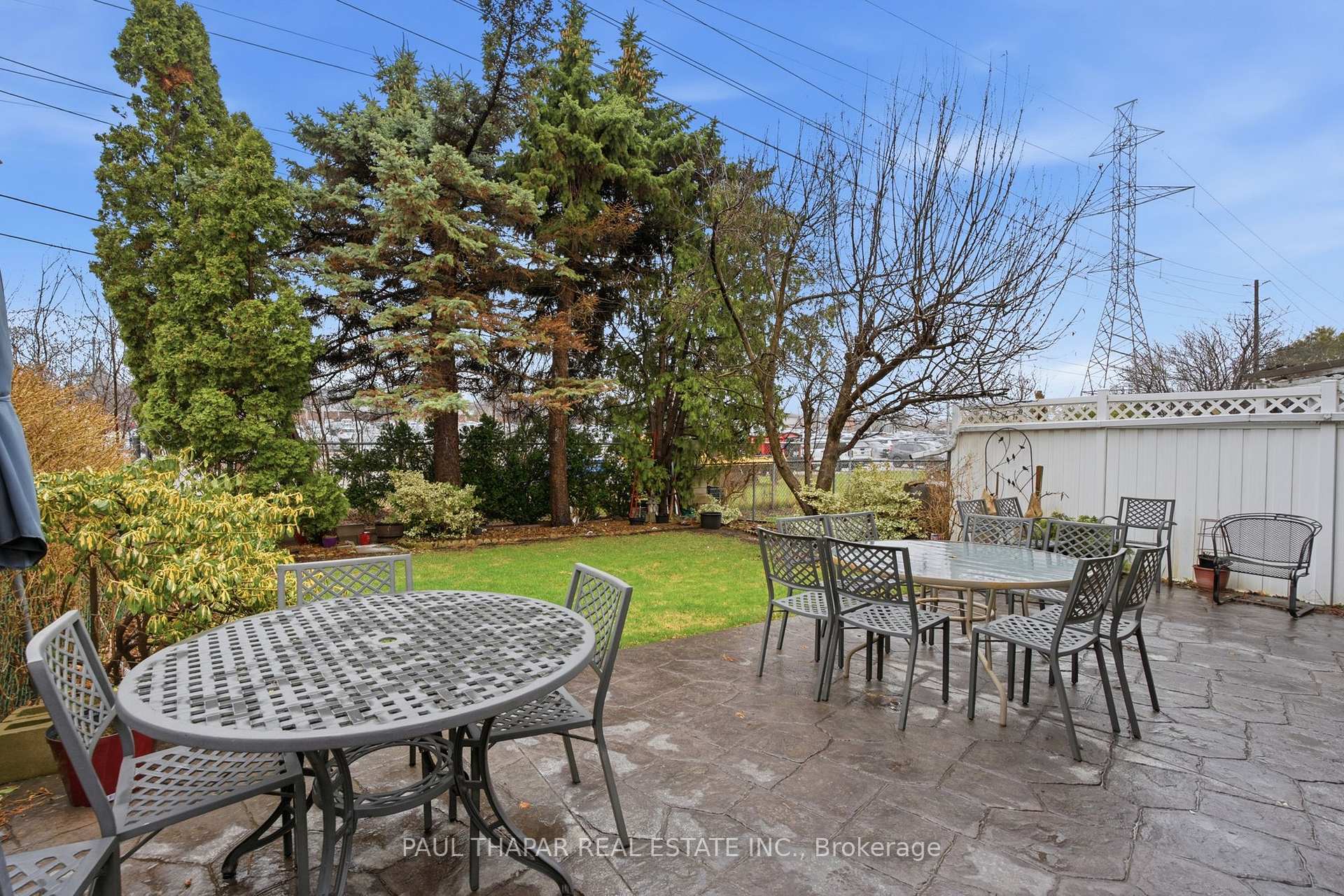 Photo 32 of 10 Castlebury Crescent, North York, Bayview Woods-Steeles — HOMEH