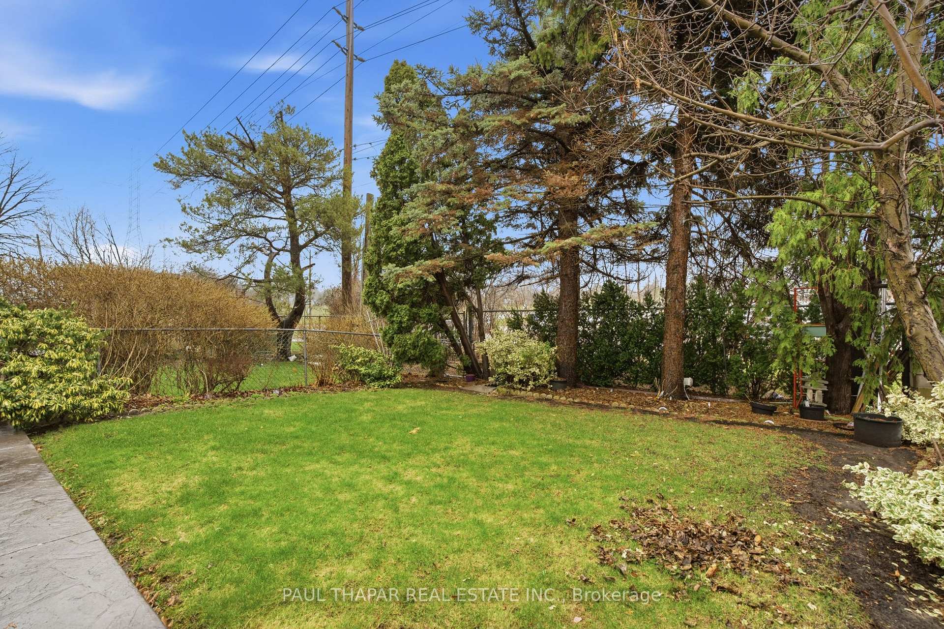 Photo 33 of 10 Castlebury Crescent, North York, Bayview Woods-Steeles — HOMEH