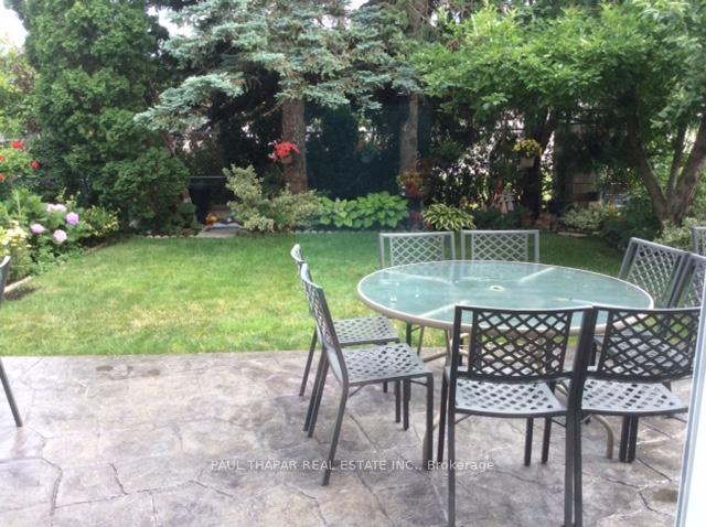 Photo 42 of 10 Castlebury Crescent, North York, Bayview Woods-Steeles — HOMEH