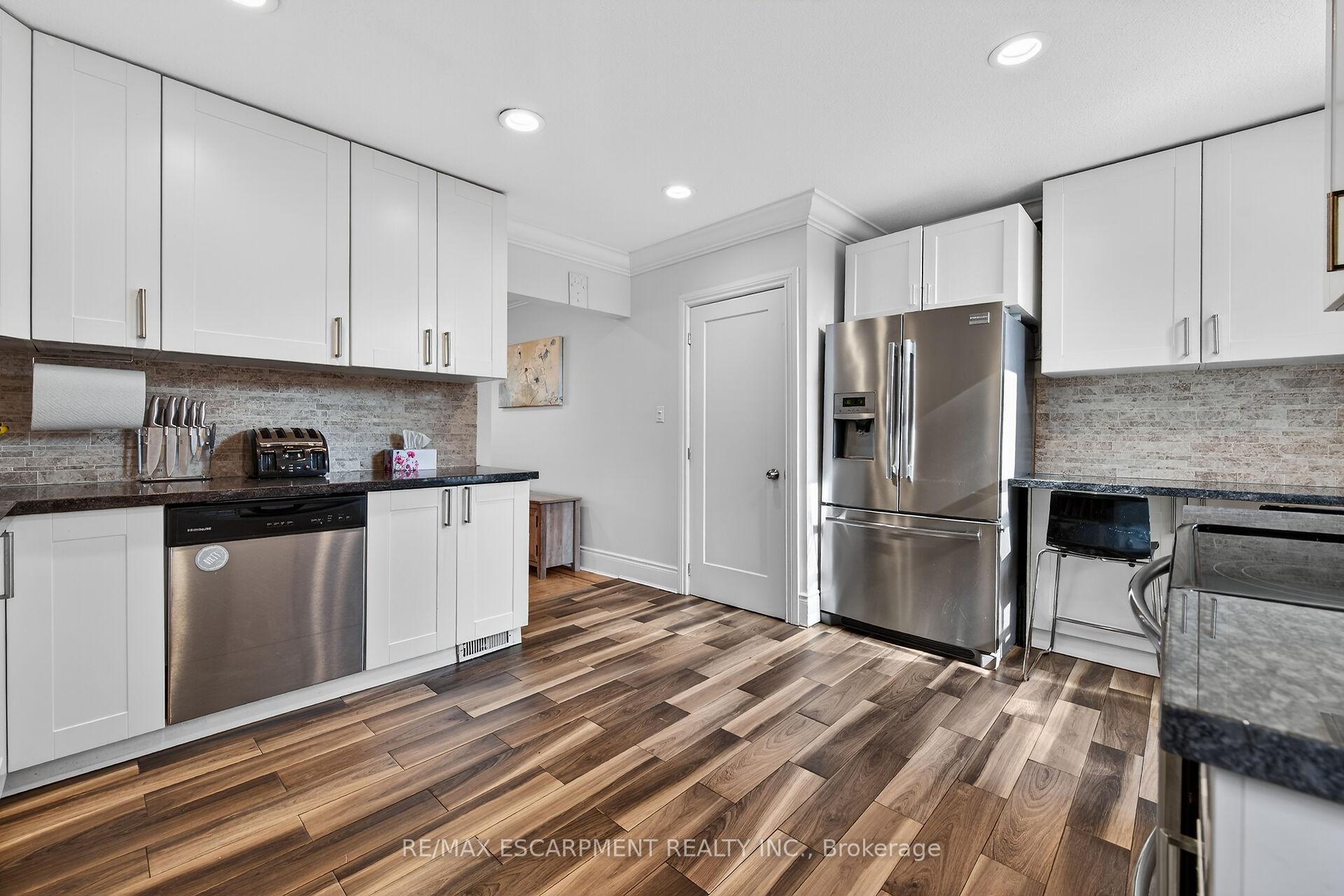 Photo 12 of 179 Burris Street, Hamilton, St. Clair — HOMEH