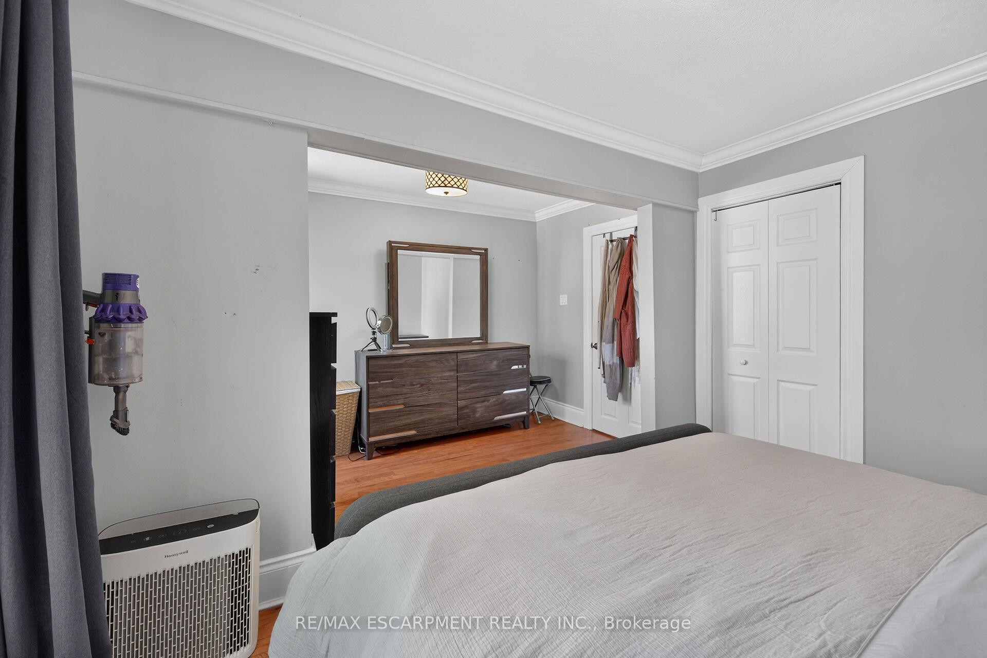 Photo 16 of 179 Burris Street, Hamilton, St. Clair — HOMEH