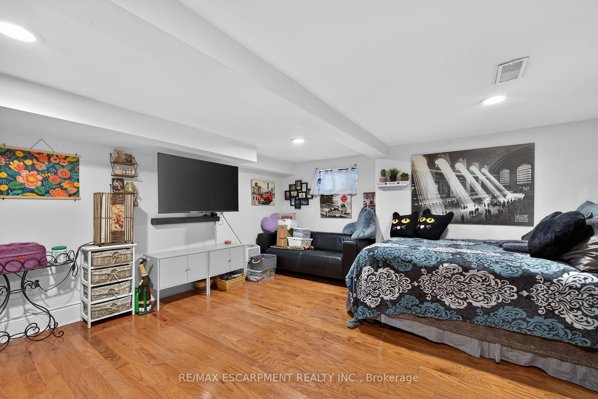 Photo 28 of 179 Burris Street, Hamilton, St. Clair — HOMEH