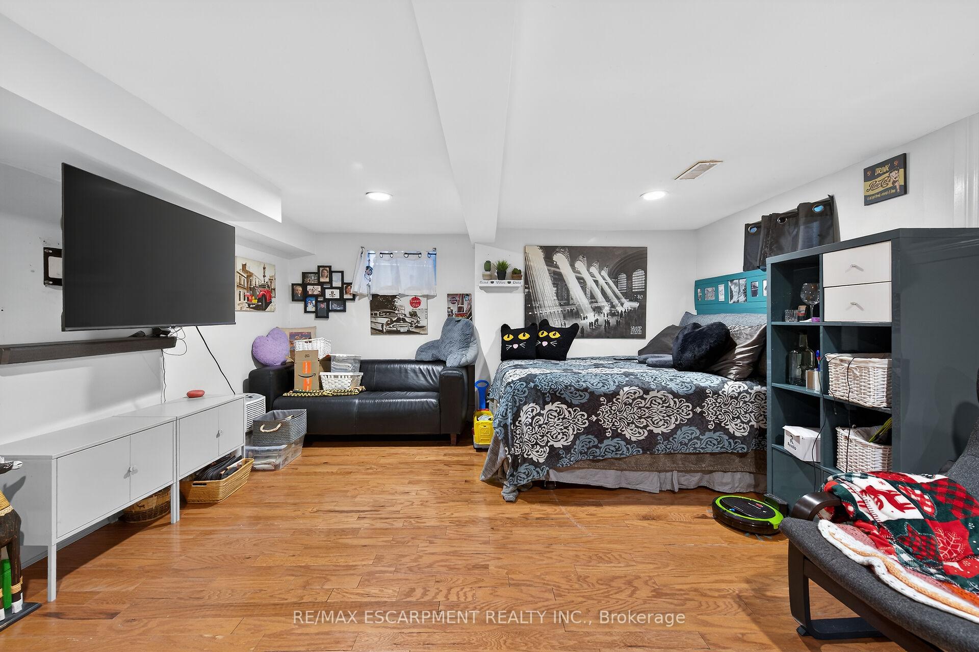 Photo 29 of 179 Burris Street, Hamilton, St. Clair — HOMEH