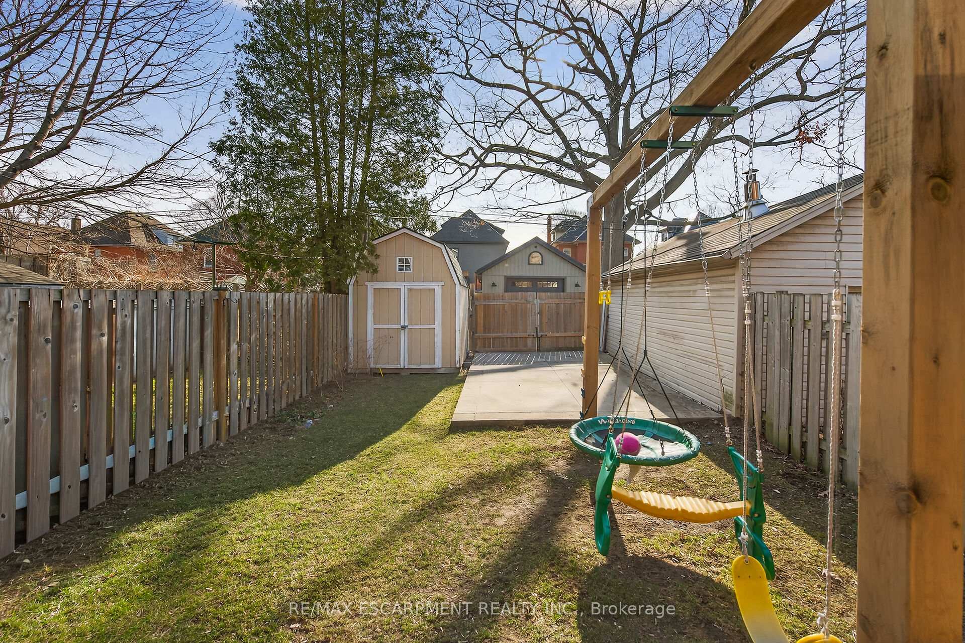 Photo 37 of 179 Burris Street, Hamilton, St. Clair — HOMEH