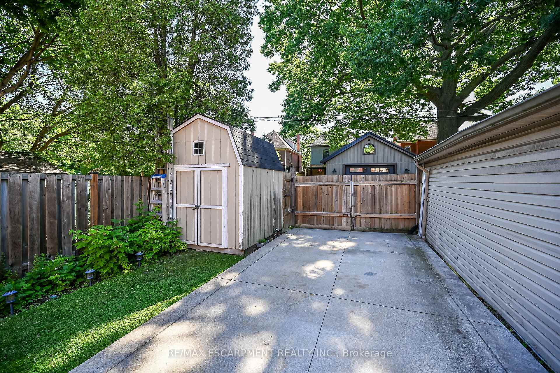 Photo 42 of 179 Burris Street, Hamilton, St. Clair — HOMEH