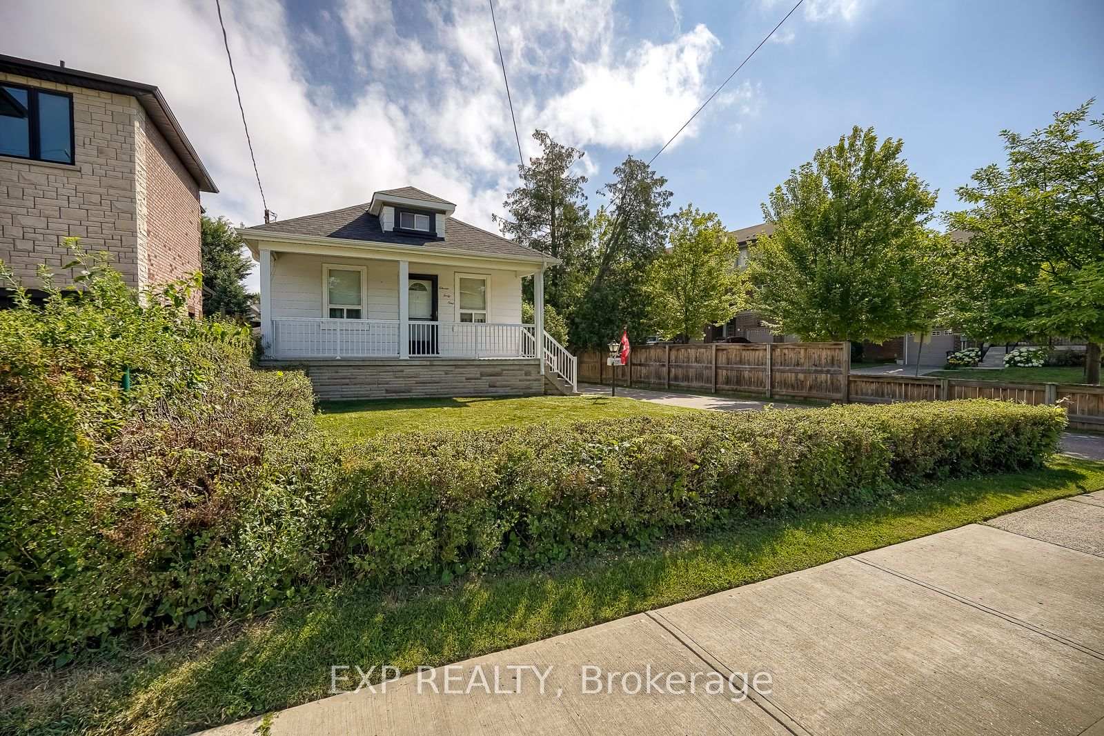 Photo 2 of 1141 Haig Boulevard, Mississauga, Lakeview — HOMEH