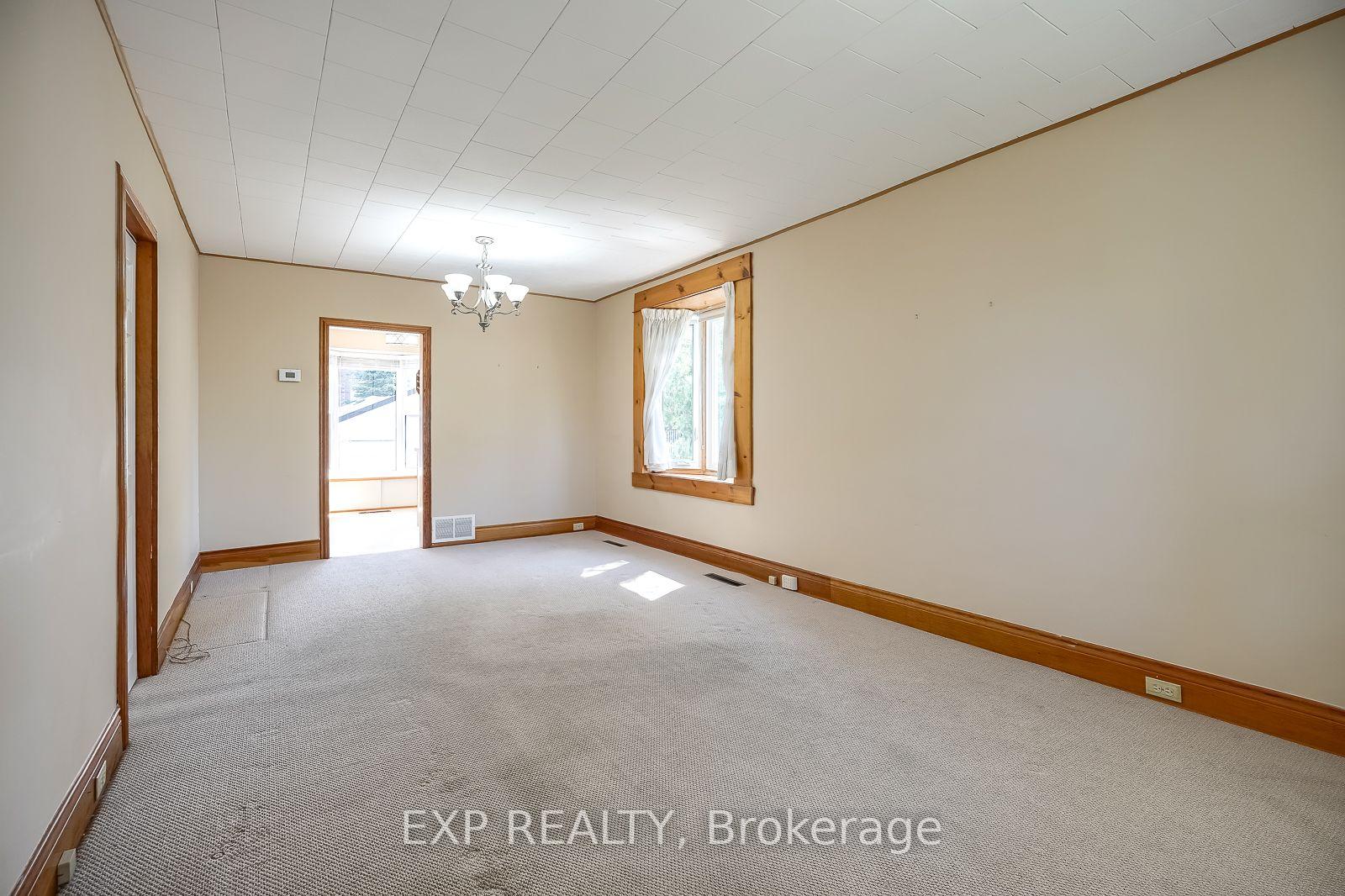 Photo 7 of 1141 Haig Boulevard, Mississauga, Lakeview — HOMEH