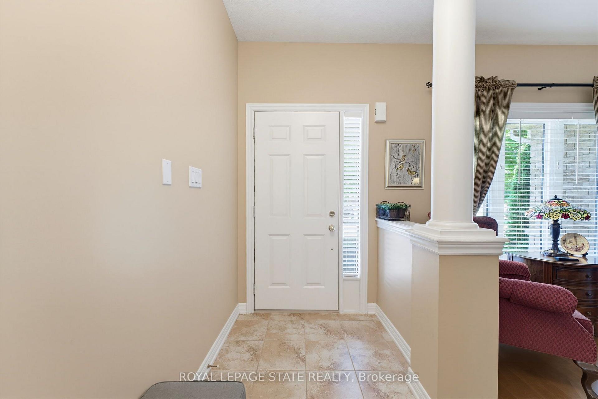 Photo 4 of Unit 17, 310 Southbrook Drive, Hamilton, Binbrook — HOMEH
