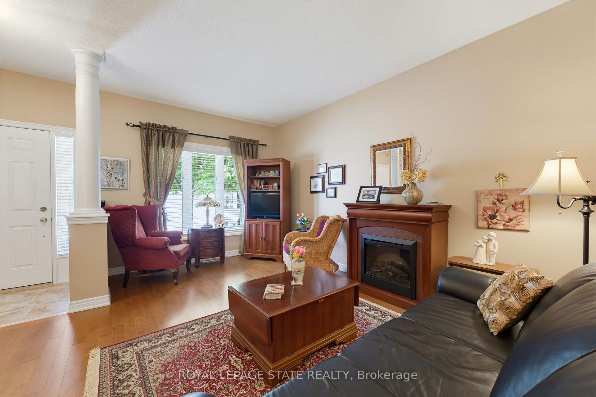 Photo 6 of Unit 17, 310 Southbrook Drive, Hamilton, Binbrook — HOMEH