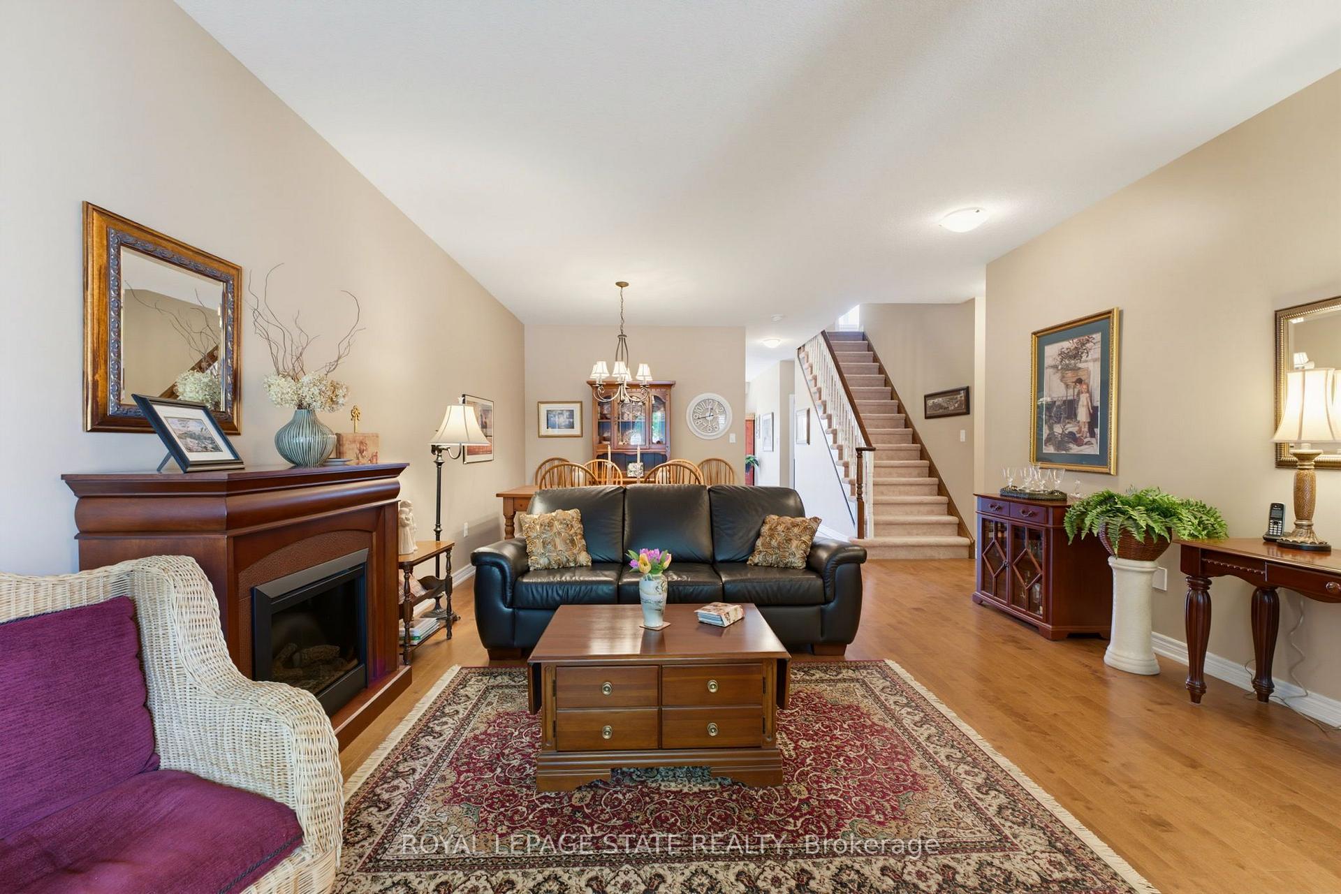 Photo 7 of Unit 17, 310 Southbrook Drive, Hamilton, Binbrook — HOMEH