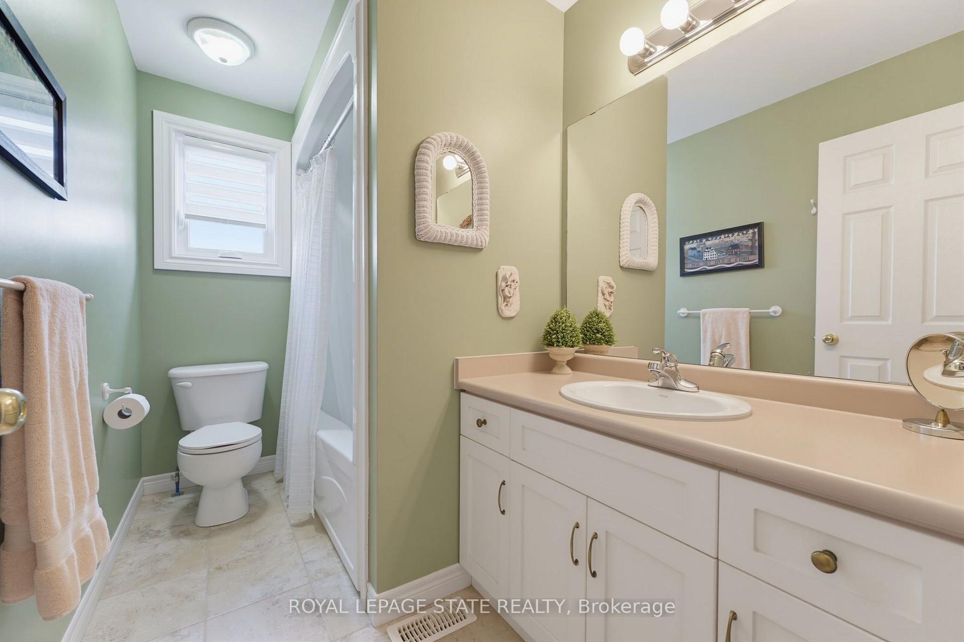 Photo 18 of Unit 17, 310 Southbrook Drive, Hamilton, Binbrook — HOMEH