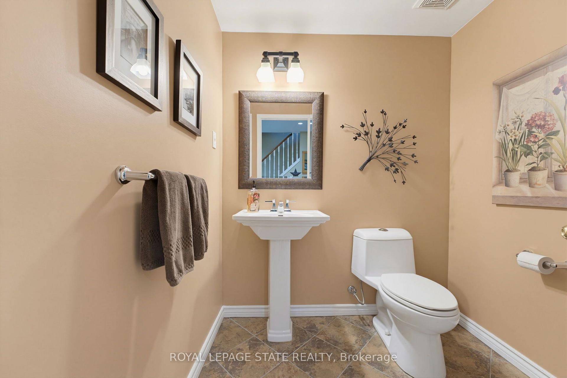 Photo 21 of Unit 17, 310 Southbrook Drive, Hamilton, Binbrook — HOMEH