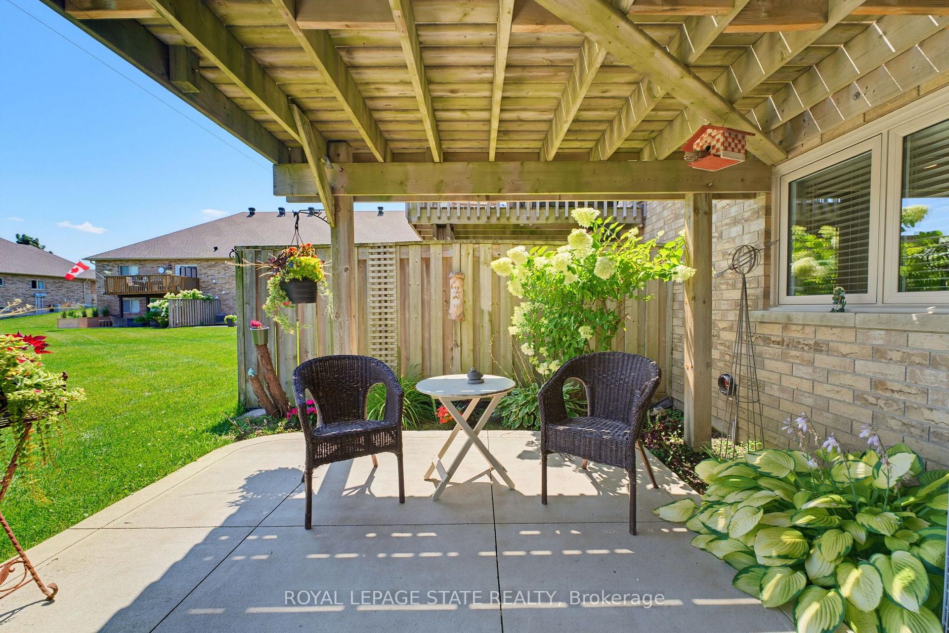 Photo 24 of Unit 17, 310 Southbrook Drive, Hamilton, Binbrook — HOMEH
