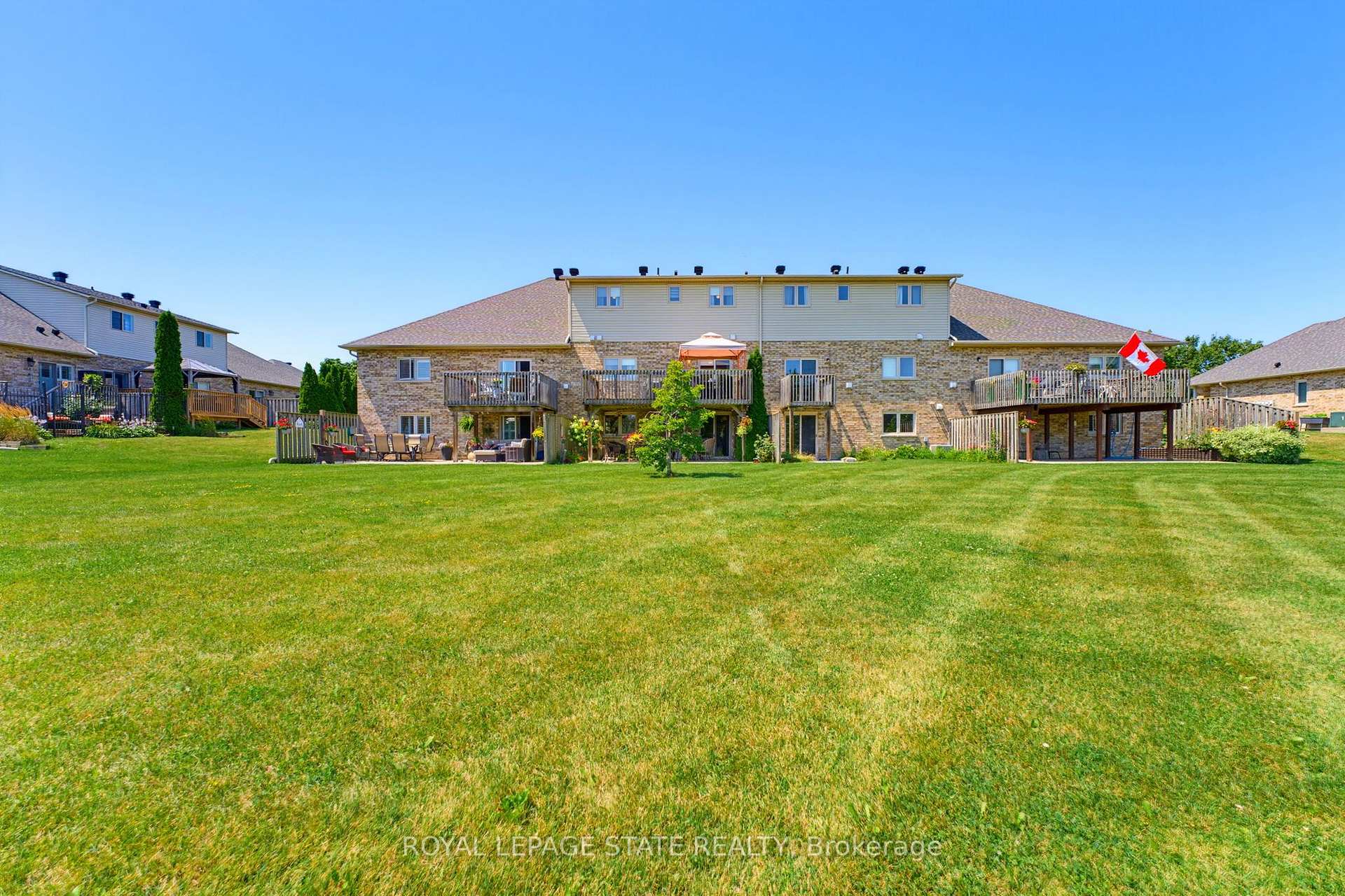 Photo 28 of Unit 17, 310 Southbrook Drive, Hamilton, Binbrook — HOMEH