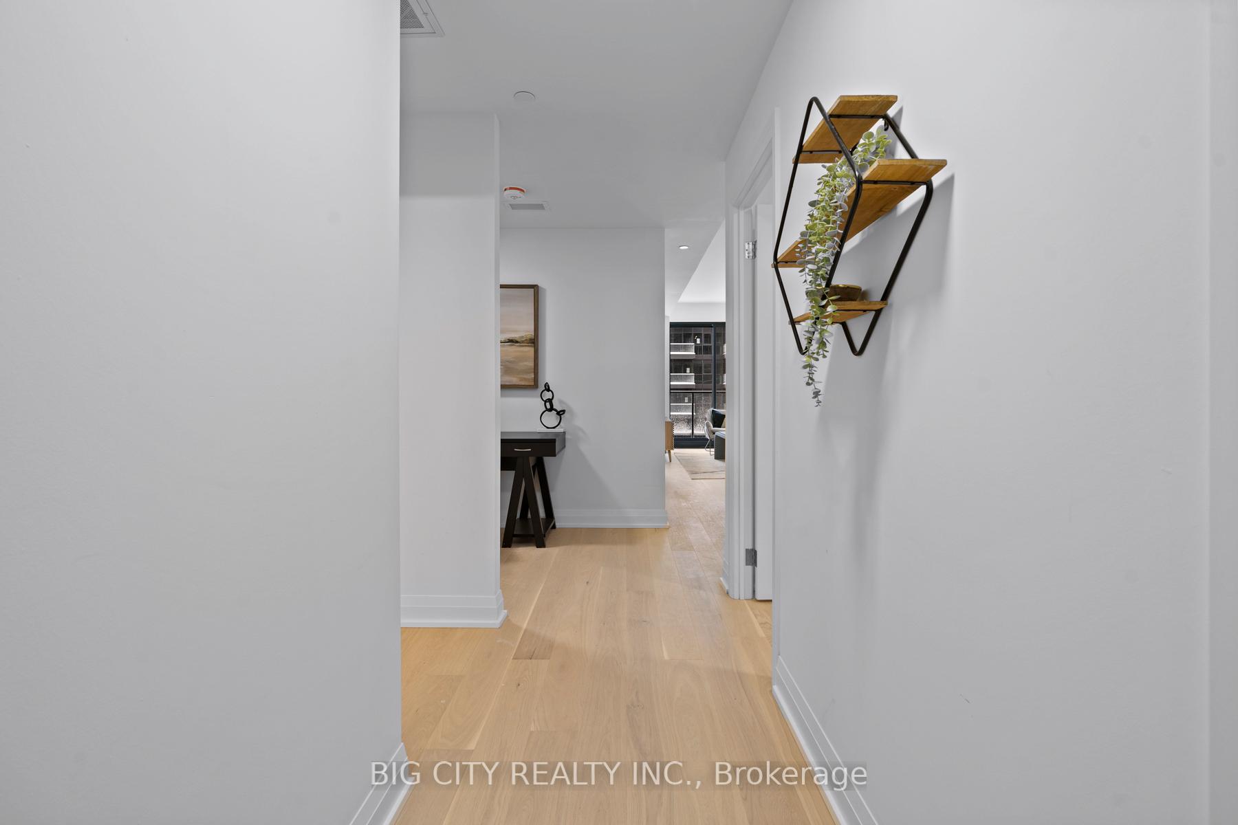 Photo 3 of Unit 908, 33 Frederick Todd Way, Toronto, Thorncliffe Park — HOMEH