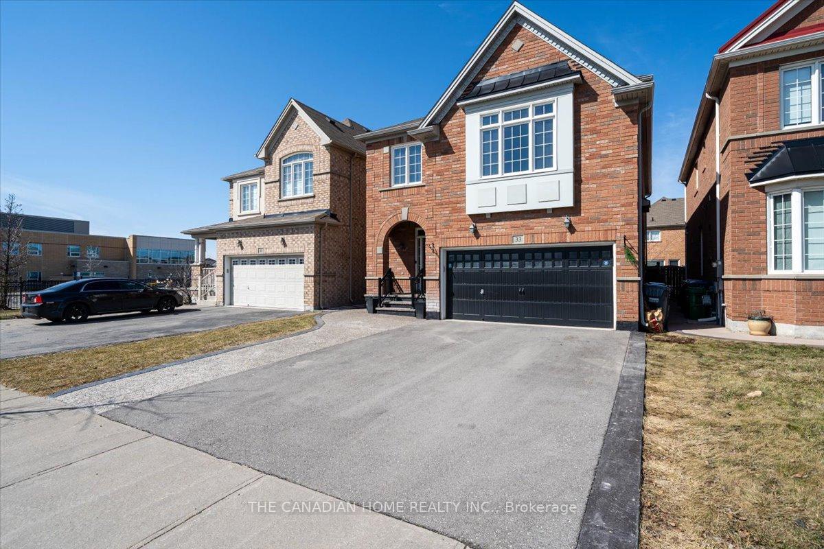 Photo 3 of 33 Denali Crescent, Brampton, Bram East — HOMEH