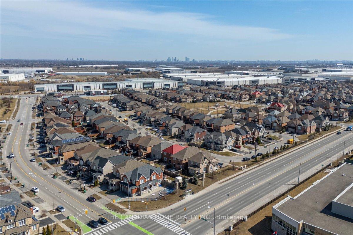Photo 8 of 33 Denali Crescent, Brampton, Bram East — HOMEH