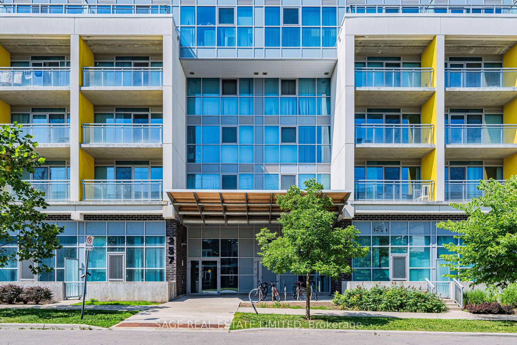 Photo 2 of Unit 424, 257 Hemlock Street, Waterloo, Downtown Waterloo — HOMEH