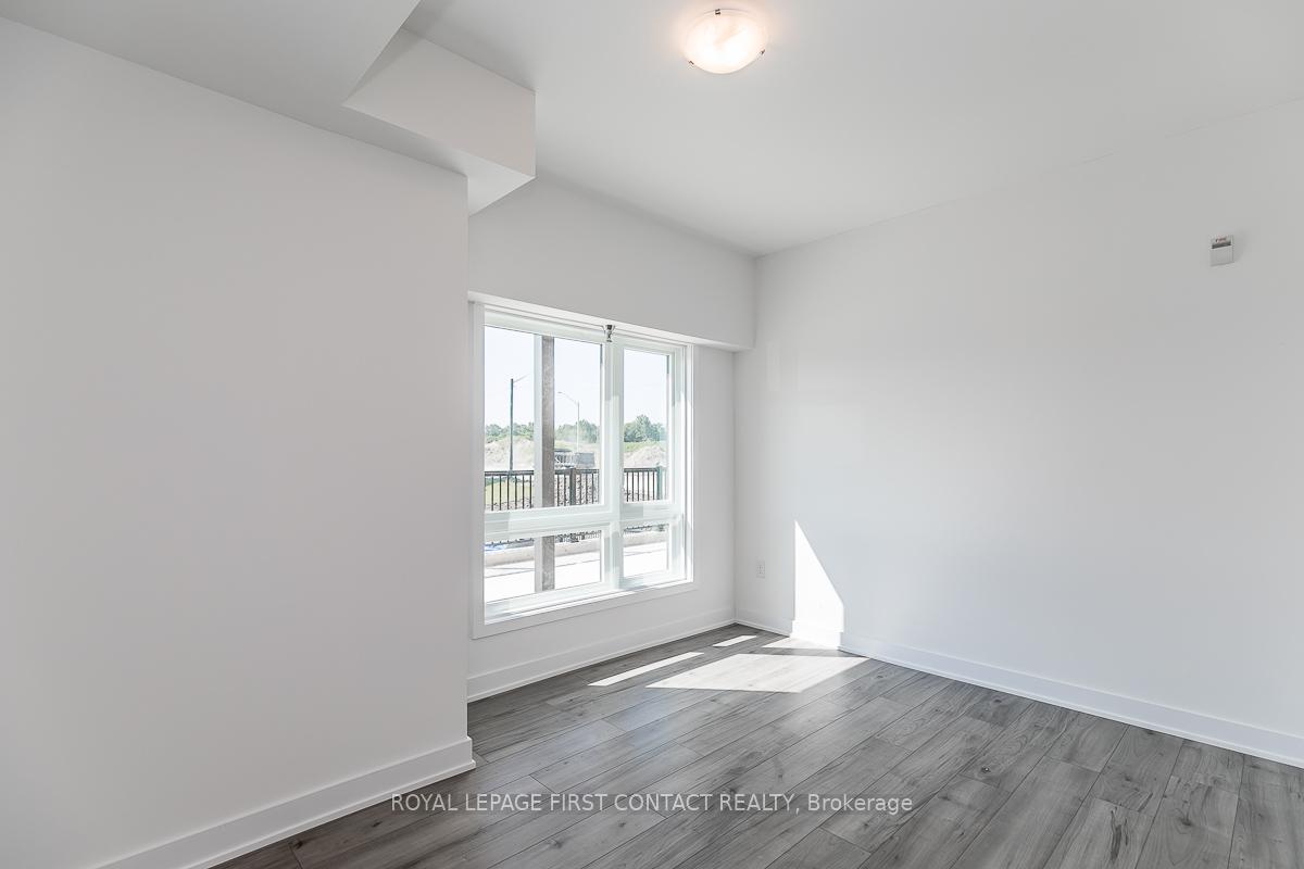 Photo 12 of Unit 101, 8 Culinary Lane, Barrie, Rural Barrie Southeast — HOMEH