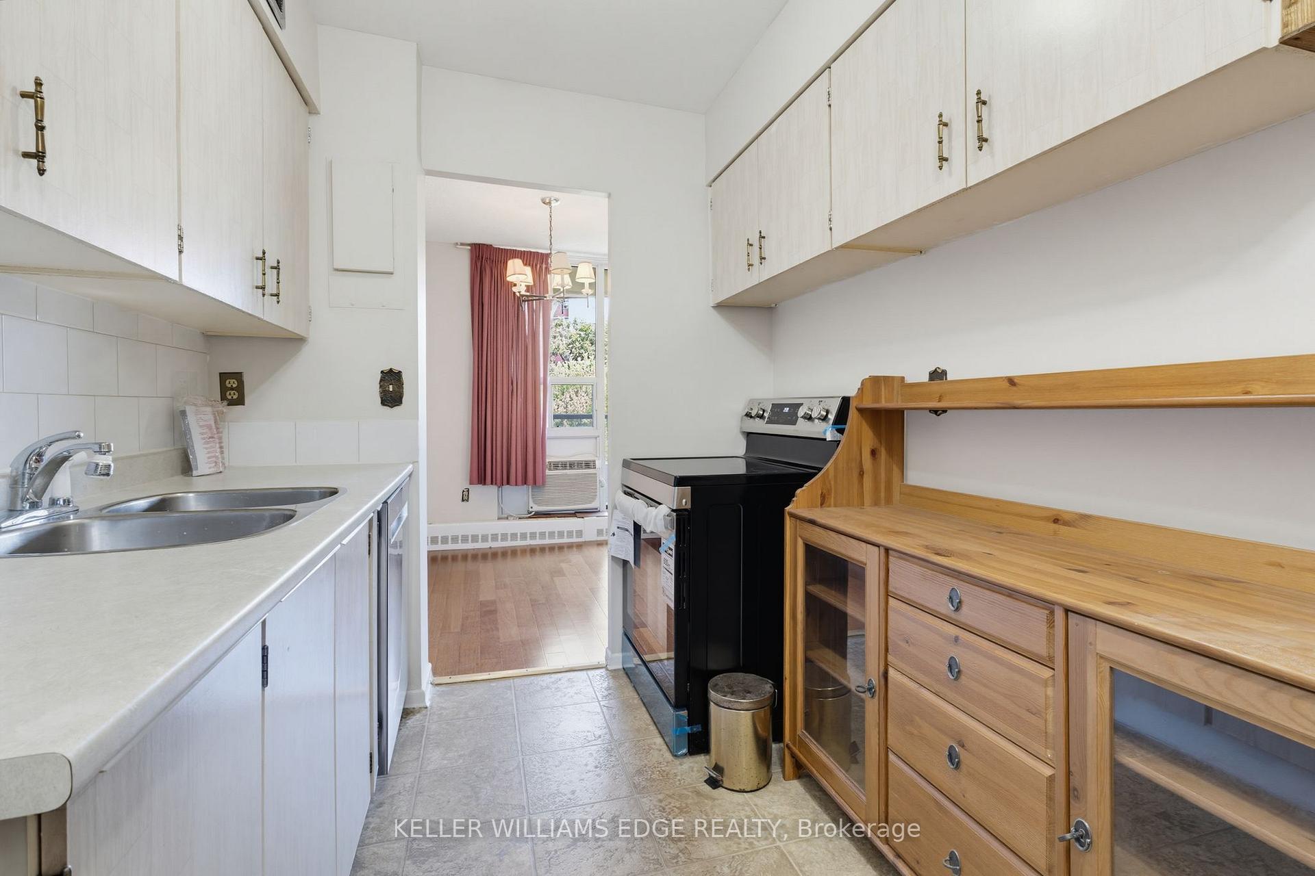 Photo 10 of Unit 503, 1966 Main Street W, Hamilton, Ainslie Wood — HOMEH
