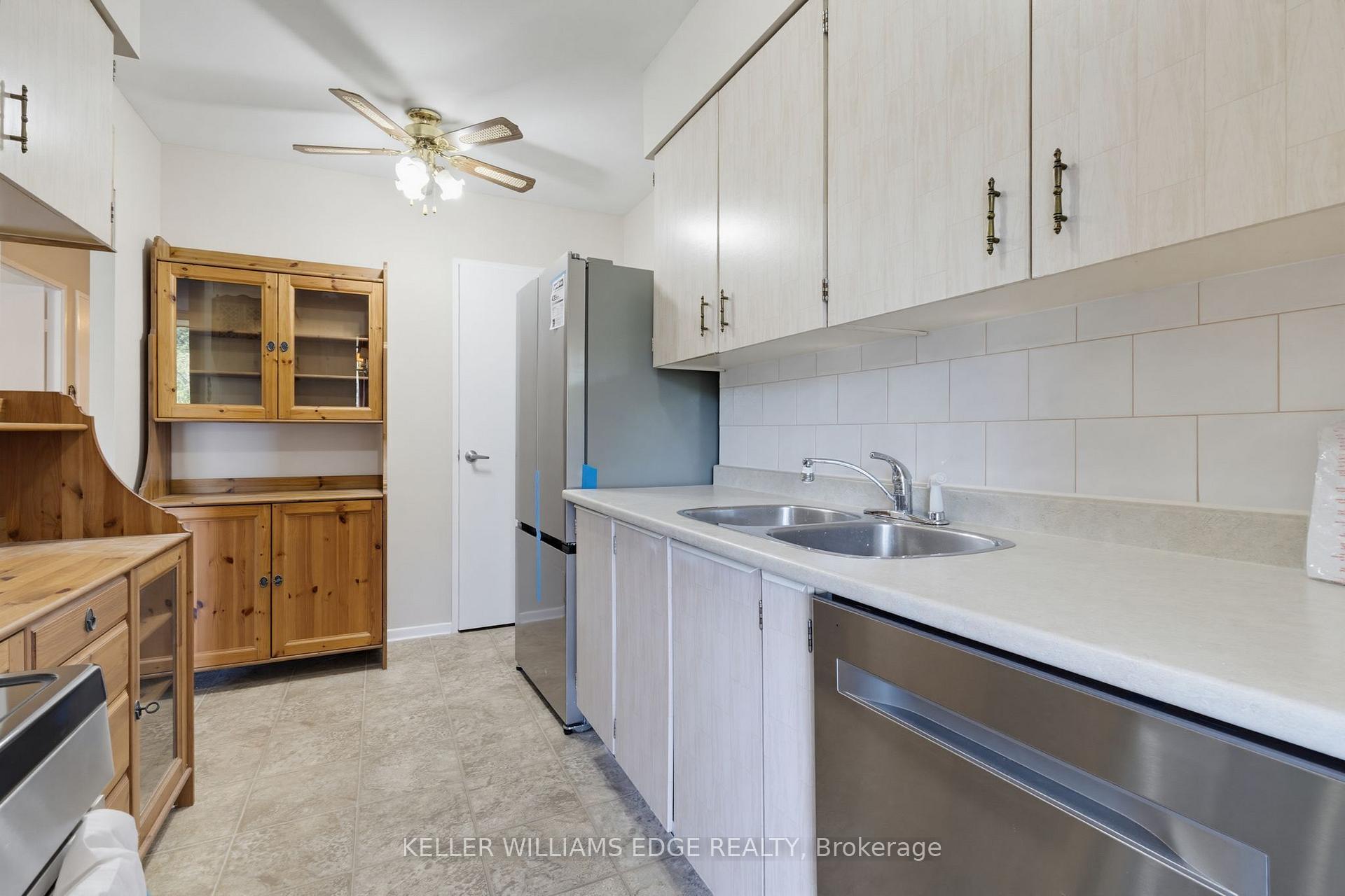 Photo 12 of Unit 503, 1966 Main Street W, Hamilton, Ainslie Wood — HOMEH