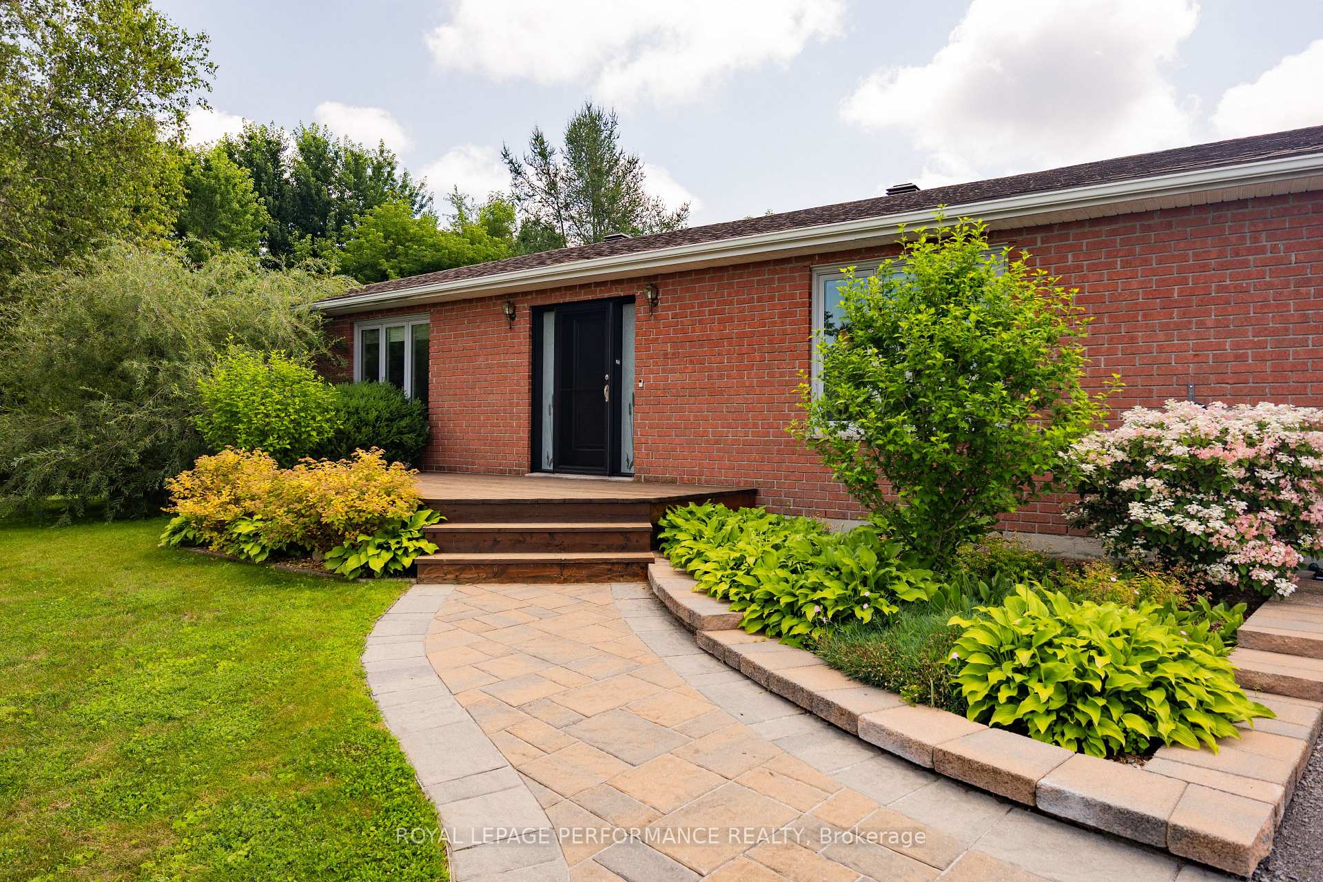 Photo 4 of 3610 Cloverside Road, North Stormont, North Stormont (Roxborough) Twp — HOMEH