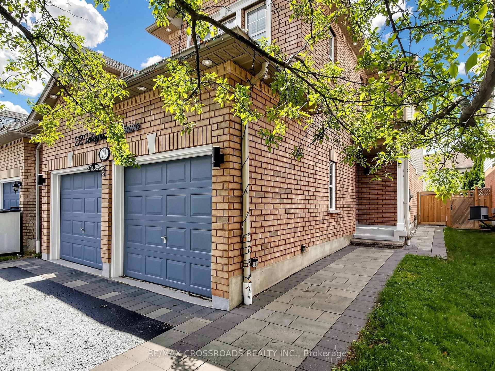 Photo 1 of 72 Telegraph Drive, Whitby, Williamsburg — HOMEH