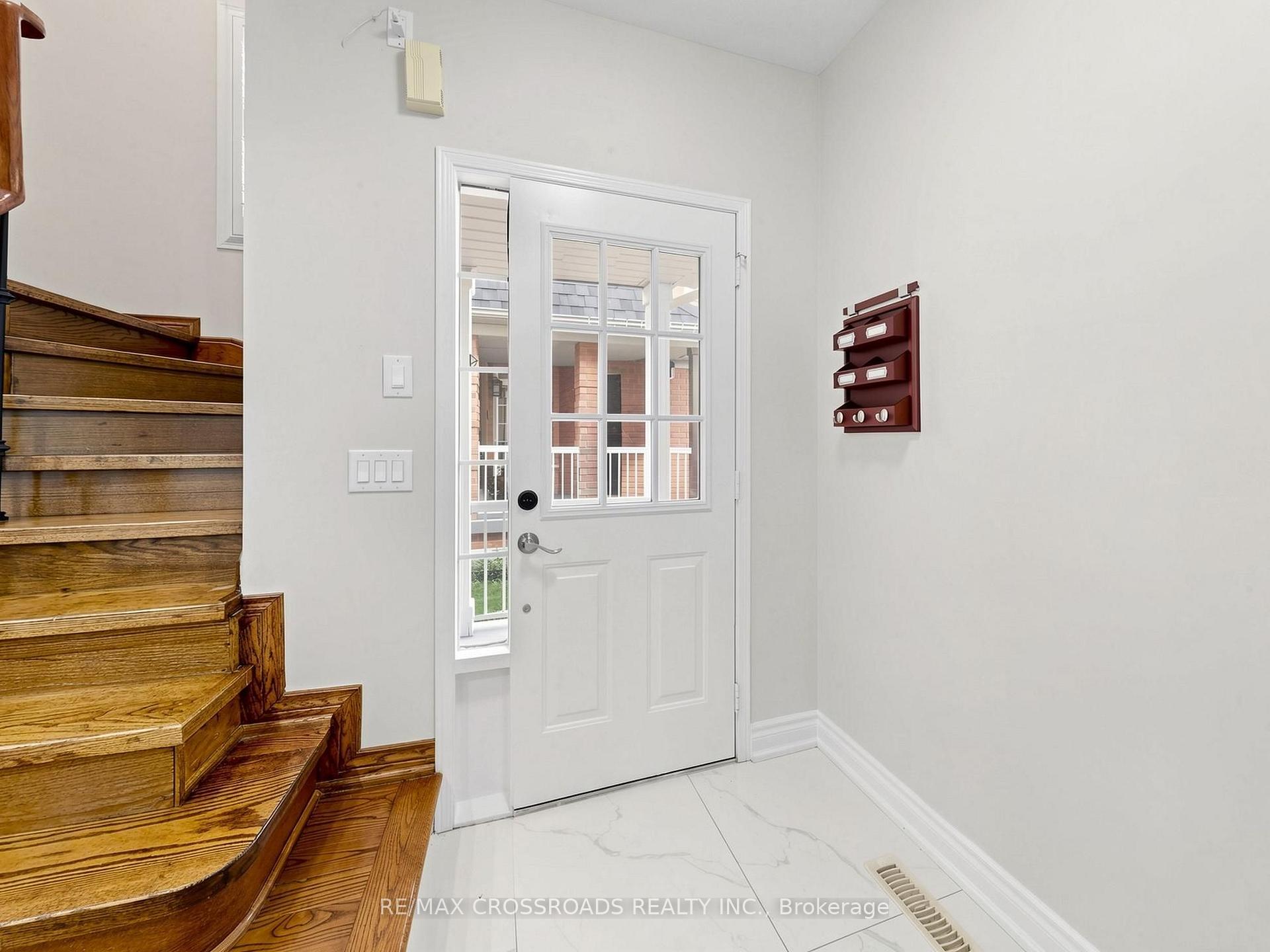 Photo 22 of 72 Telegraph Drive, Whitby, Williamsburg — HOMEH