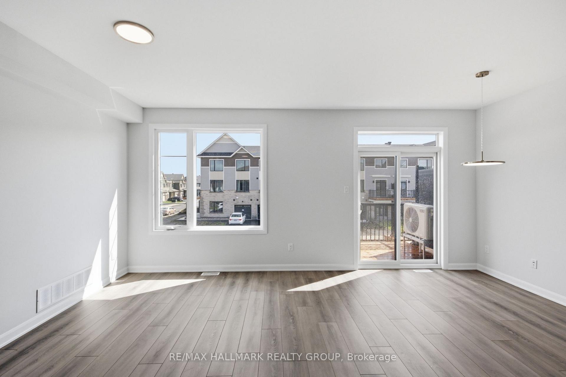 Photo 7 of 783 Tadpole Crescent, Ottawa, Barrhaven - Half Moon Bay — HOMEH