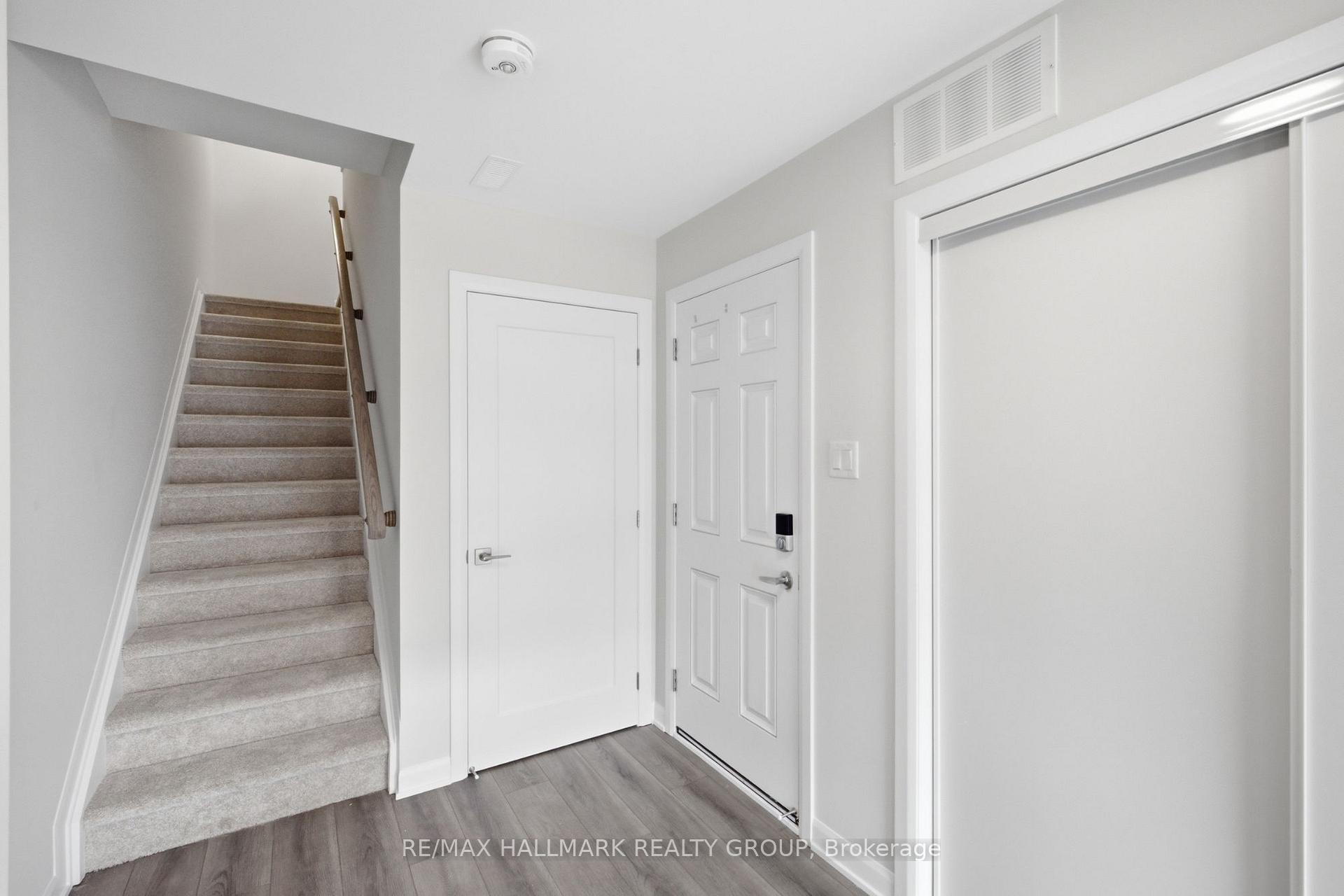 Photo 21 of 783 Tadpole Crescent, Ottawa, Barrhaven - Half Moon Bay — HOMEH