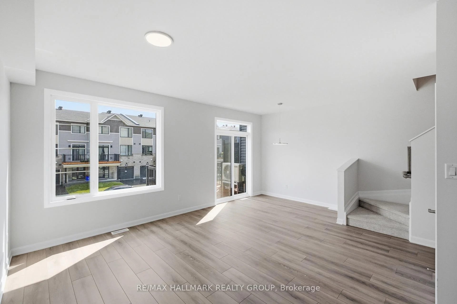 Photo 18 of 783 Tadpole Crescent, Ottawa, Barrhaven - Half Moon Bay — HOMEH