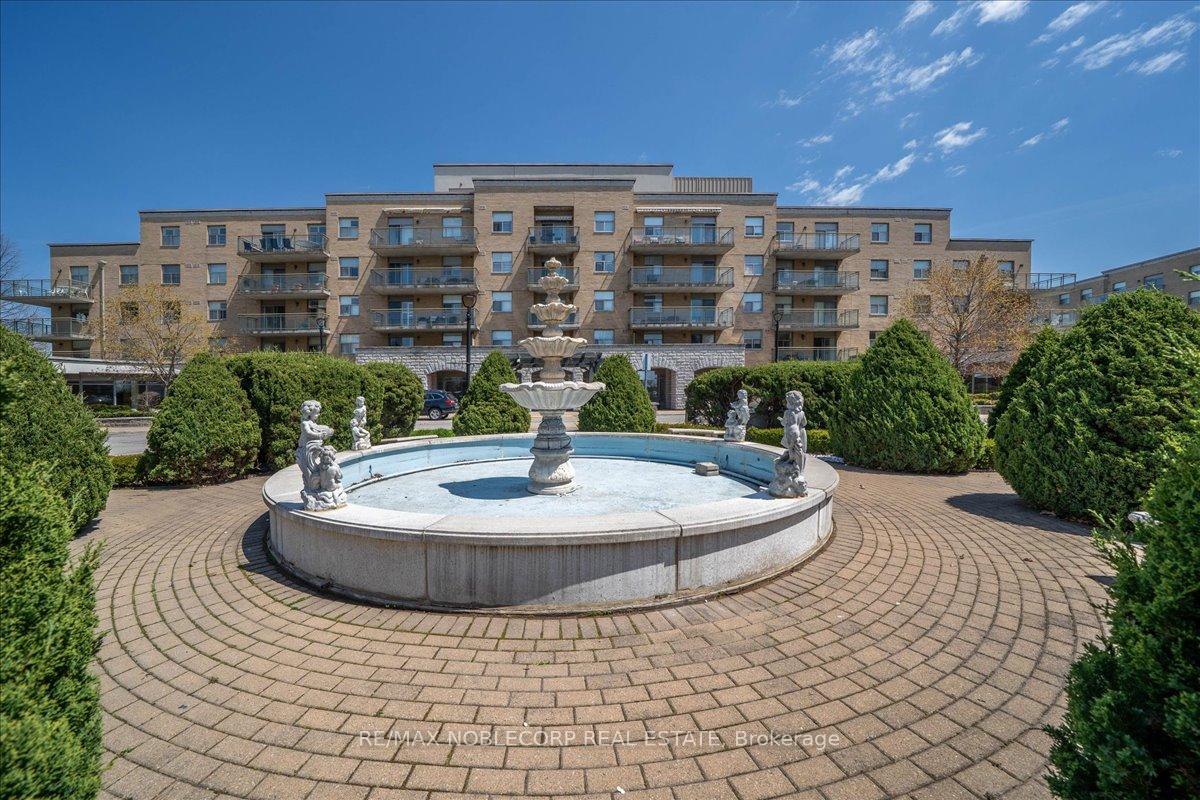Photo 8 of Unit 111, 2502 Rutherford Road, Vaughan, Maple — HOMEH