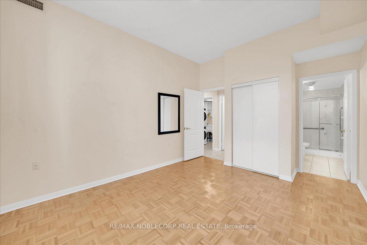 Photo 27 of Unit 111, 2502 Rutherford Road, Vaughan, Maple — HOMEH