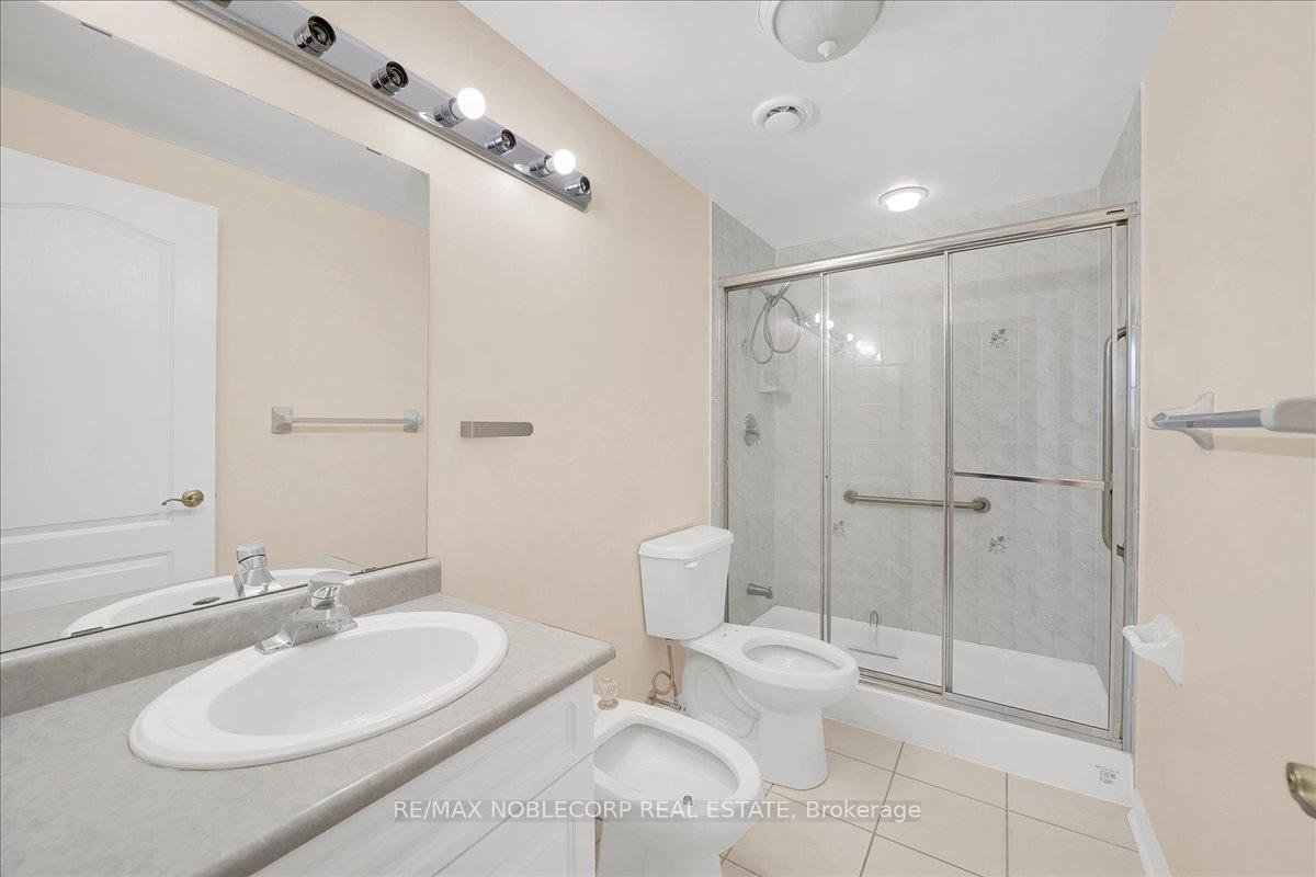 Photo 28 of Unit 111, 2502 Rutherford Road, Vaughan, Maple — HOMEH