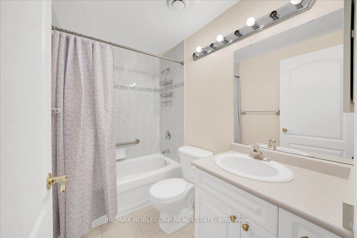 Photo 29 of Unit 111, 2502 Rutherford Road, Vaughan, Maple — HOMEH