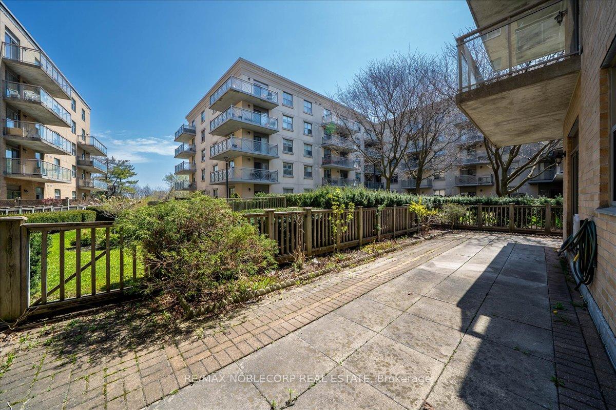 Photo 31 of Unit 111, 2502 Rutherford Road, Vaughan, Maple — HOMEH