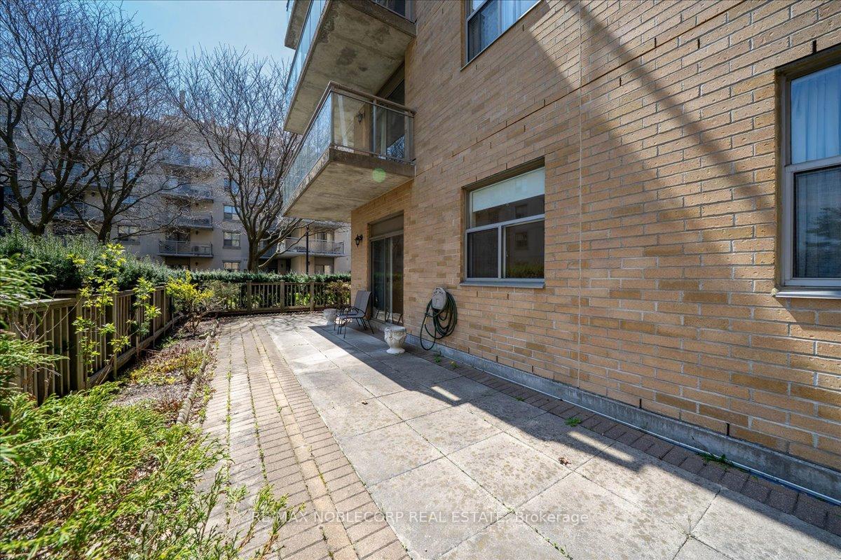 Photo 33 of Unit 111, 2502 Rutherford Road, Vaughan, Maple — HOMEH