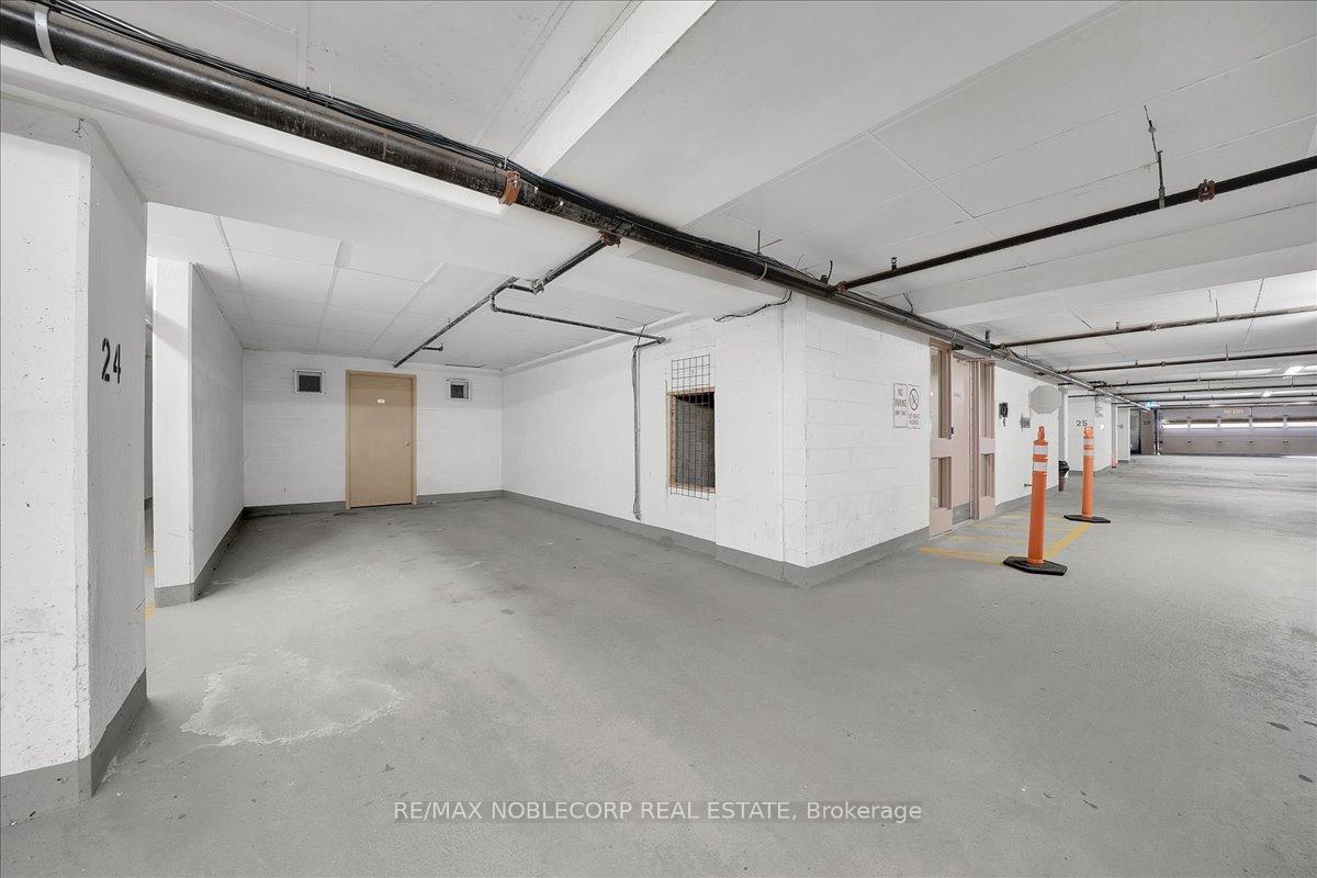 Photo 39 of Unit 111, 2502 Rutherford Road, Vaughan, Maple — HOMEH