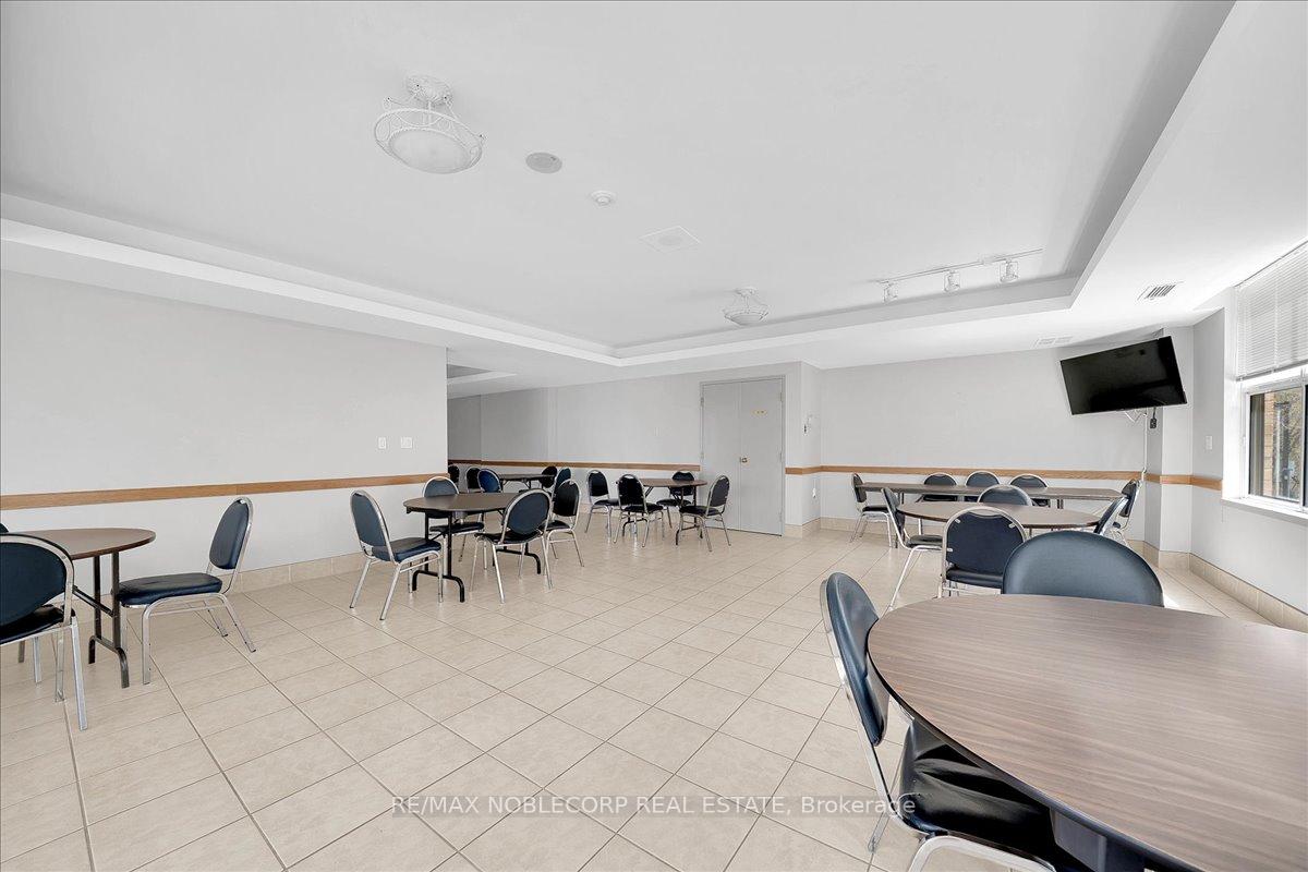 Photo 44 of Unit 111, 2502 Rutherford Road, Vaughan, Maple — HOMEH