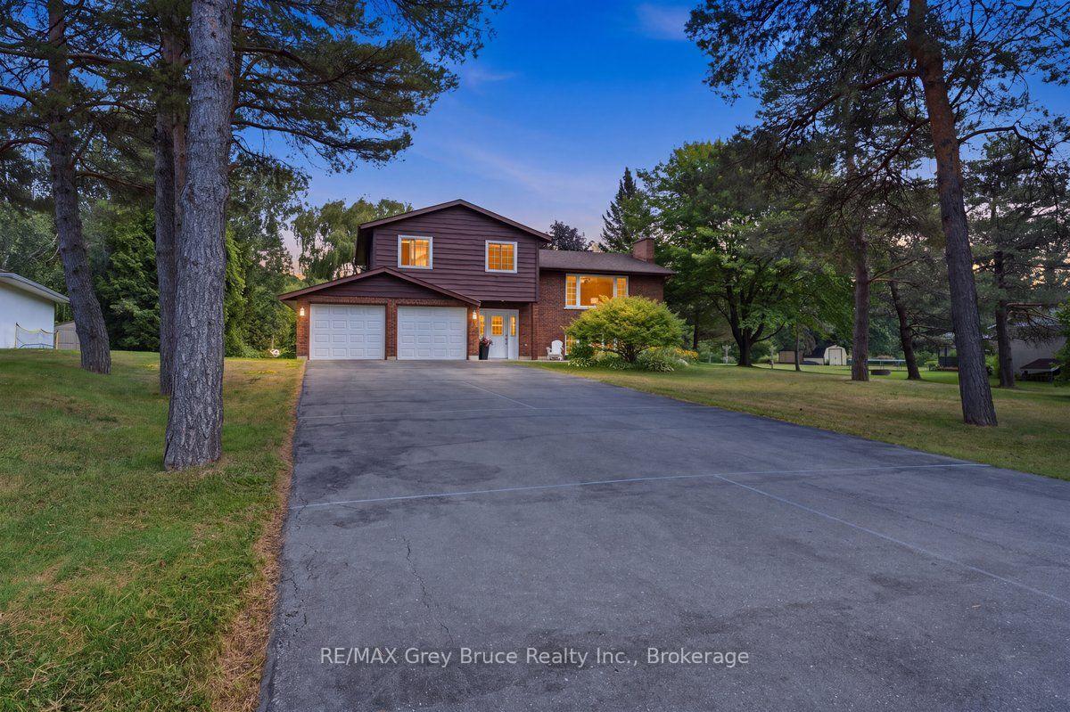Photo 1 of 132 clearview Crescent, Meaford — HOMEH