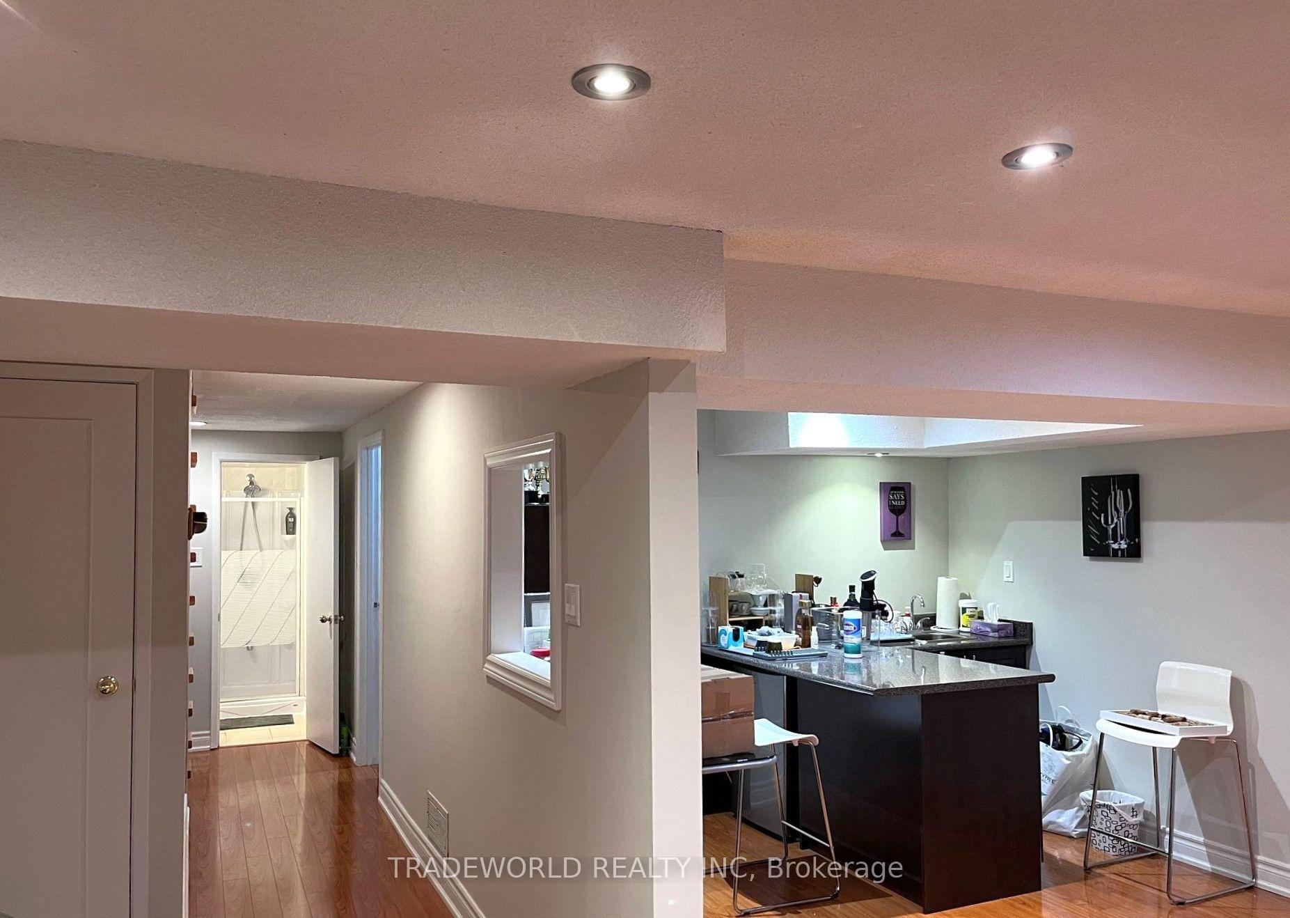 Photo 11 of 122 Tamarack Drive, Markham, Aileen-Willowbrook — HOMEH