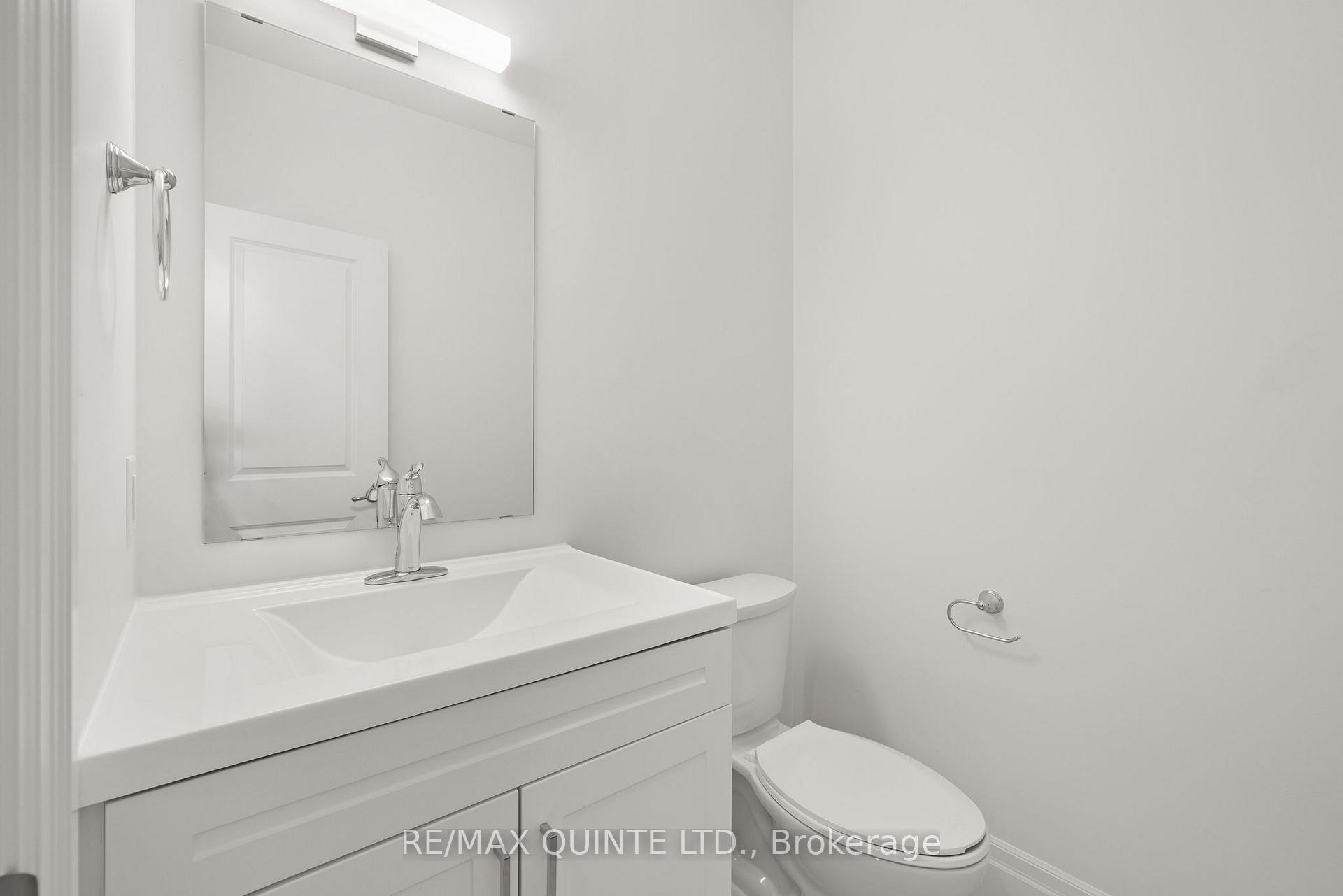 Photo 10 of 51 Evans Street, Prince Edward County, Picton — HOMEH