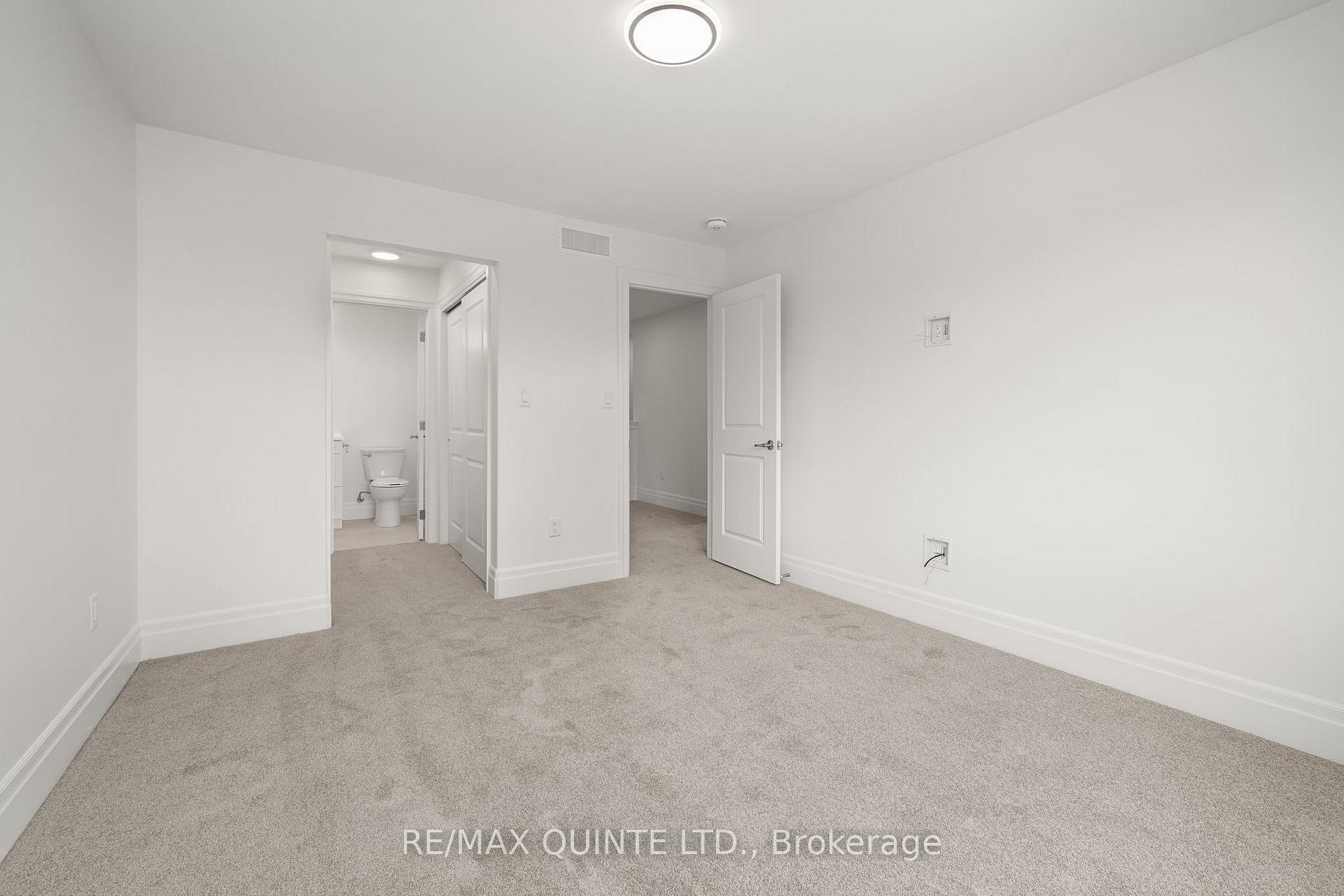 Photo 15 of 51 Evans Street, Prince Edward County, Picton — HOMEH